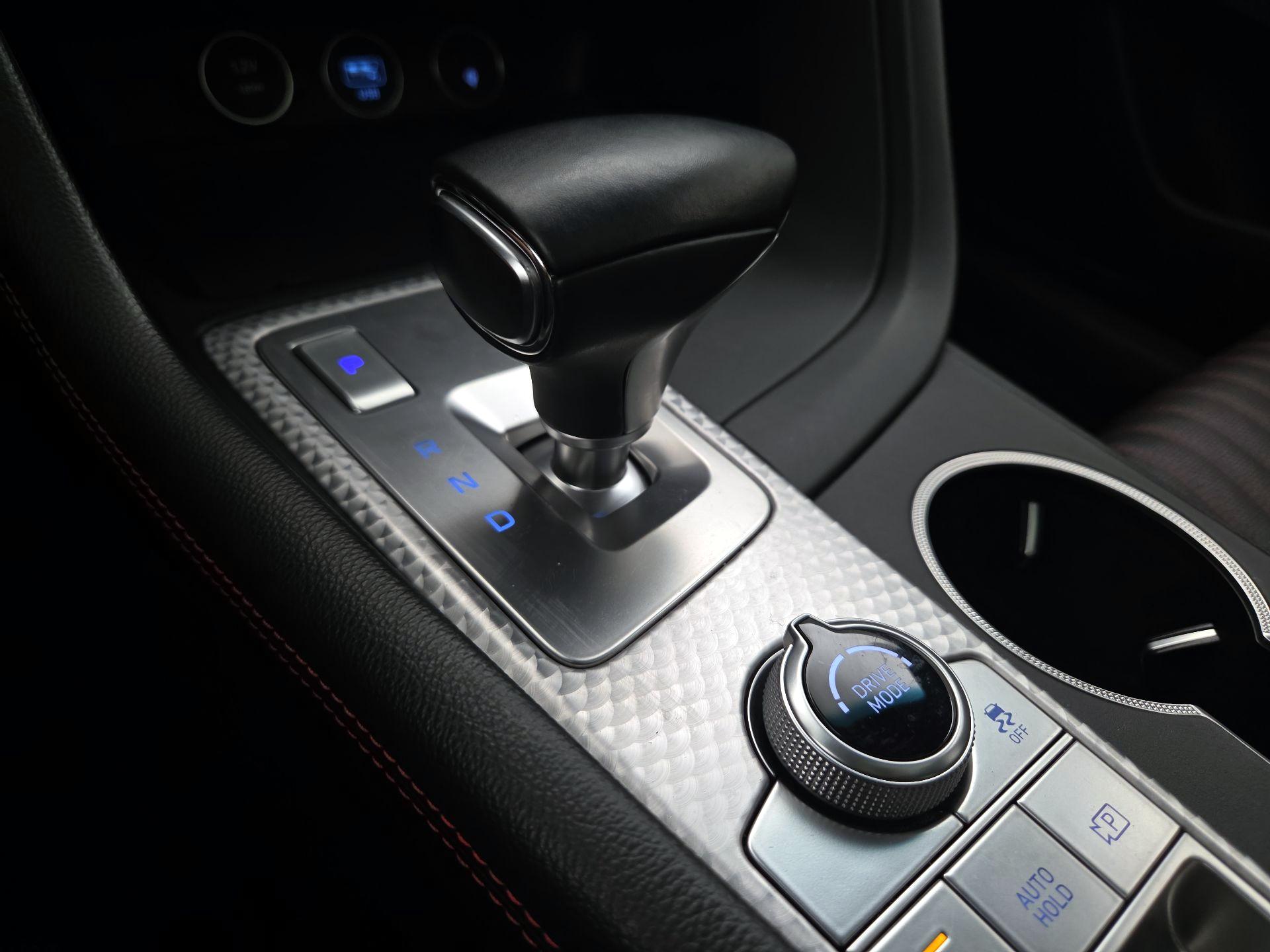 Thumbnail: 2023 Genesis G70 - 17