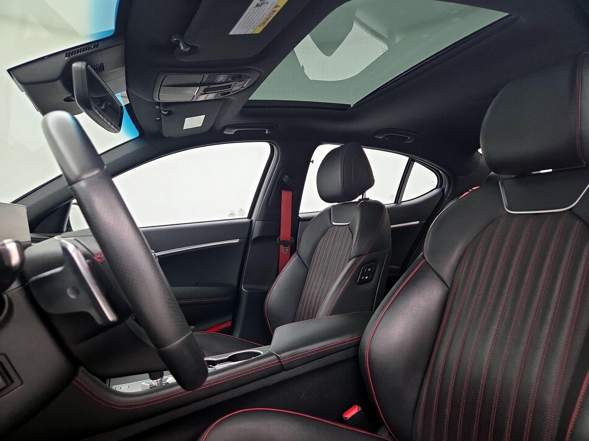 Thumbnail: 2023 Genesis G70 - 19