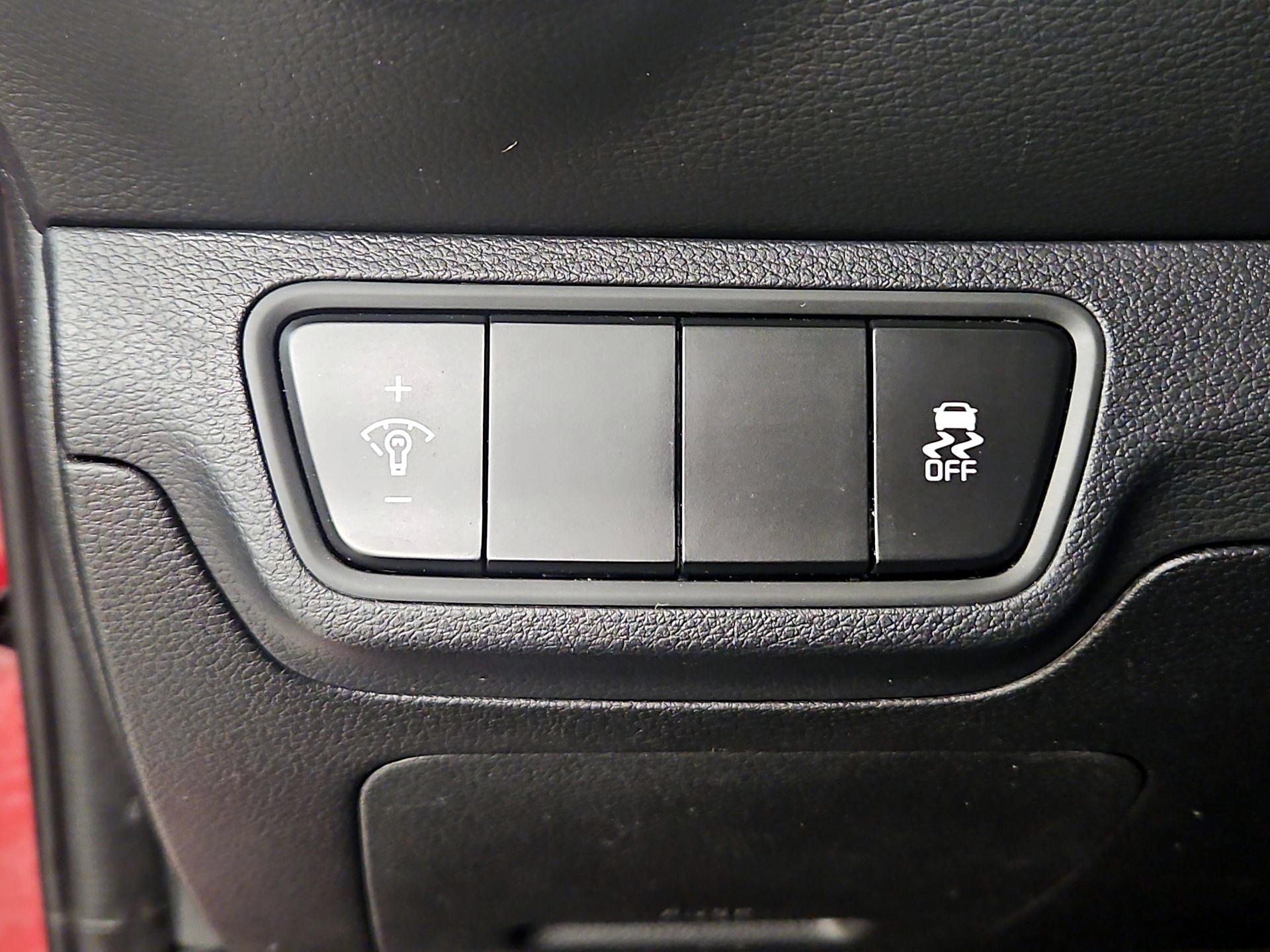 Thumbnail: 2022 Kia Forte - 13