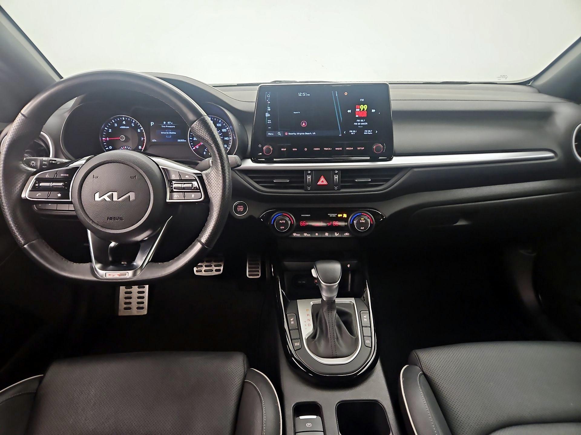 Thumbnail: 2023 Kia Forte - 9