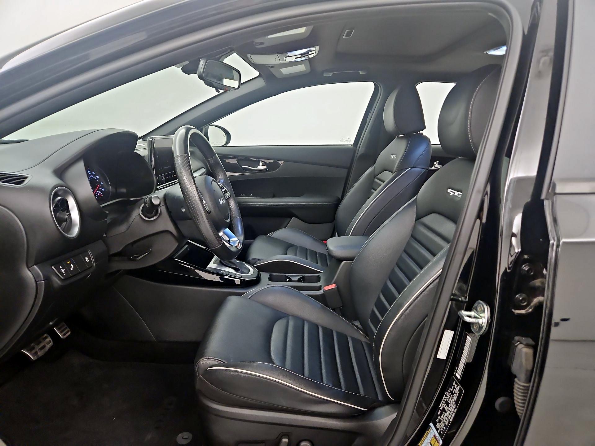 Thumbnail: 2023 Kia Forte - 11