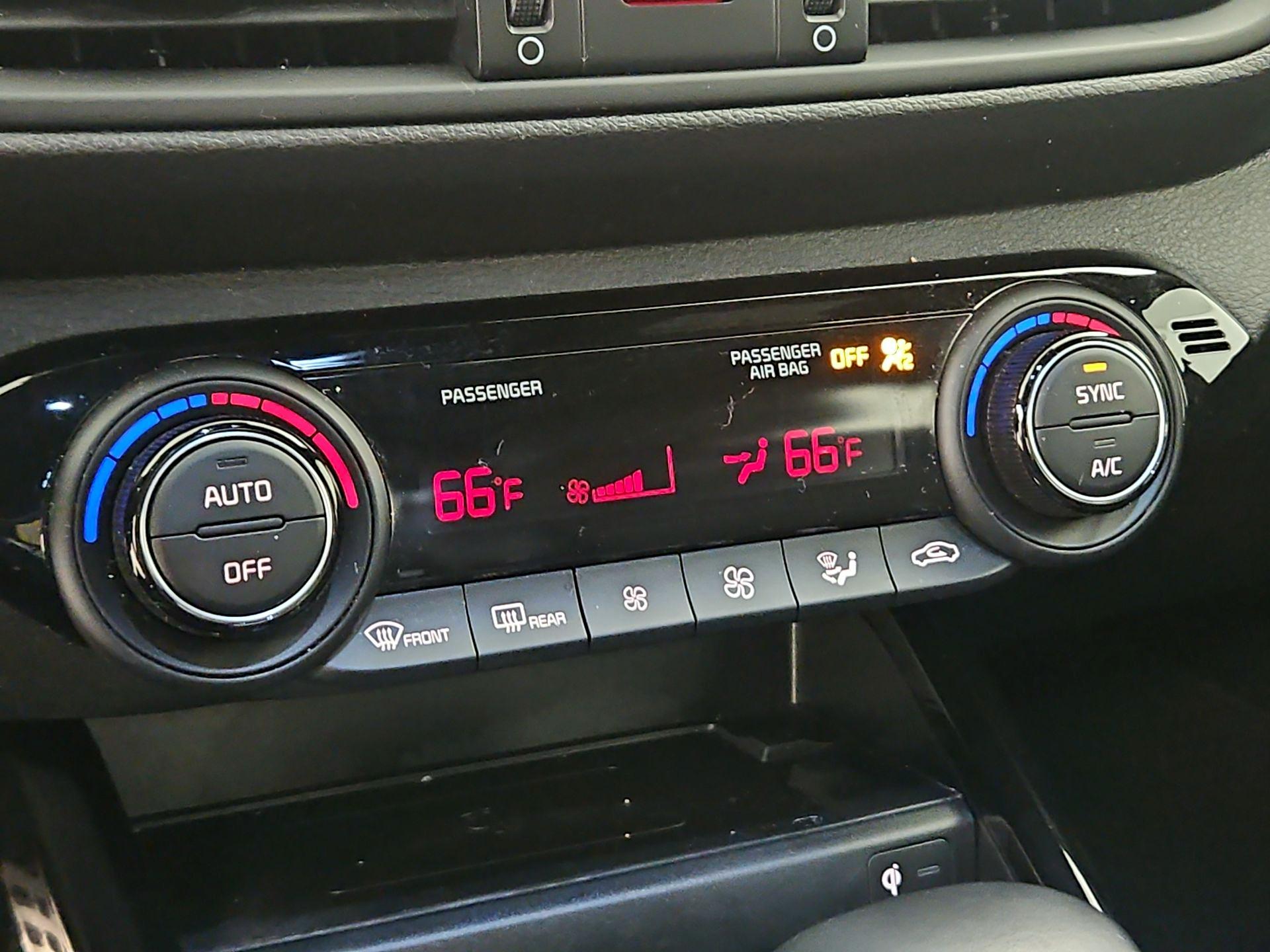 Thumbnail: 2023 Kia Forte - 17