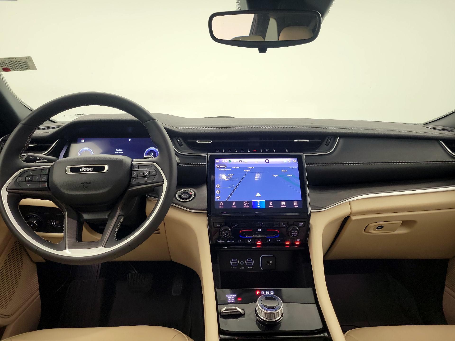 Thumbnail: 2023 Jeep Grand Cherokee - 8