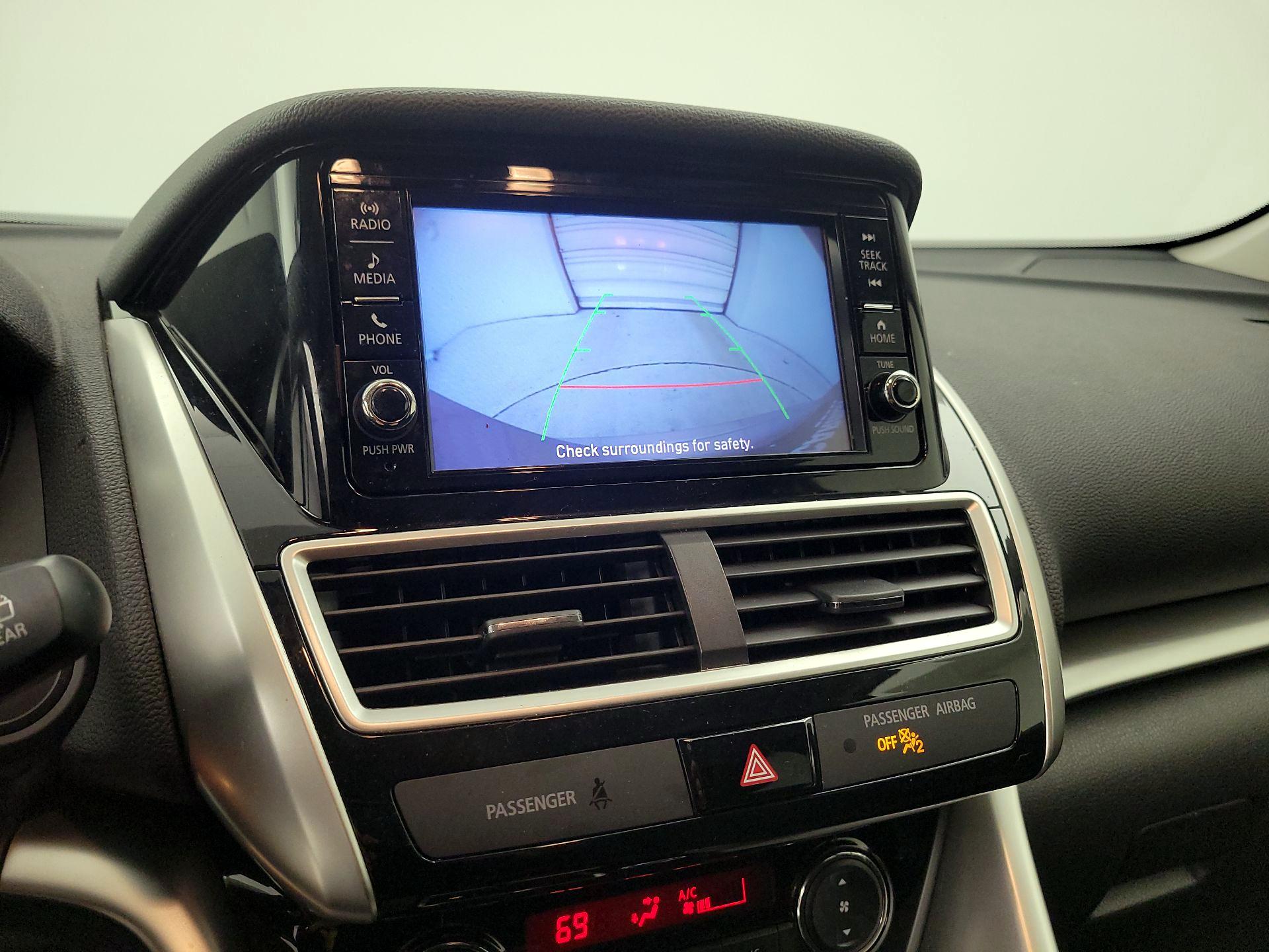 Thumbnail: 2020 Mitsubishi Eclipse Cross - 14