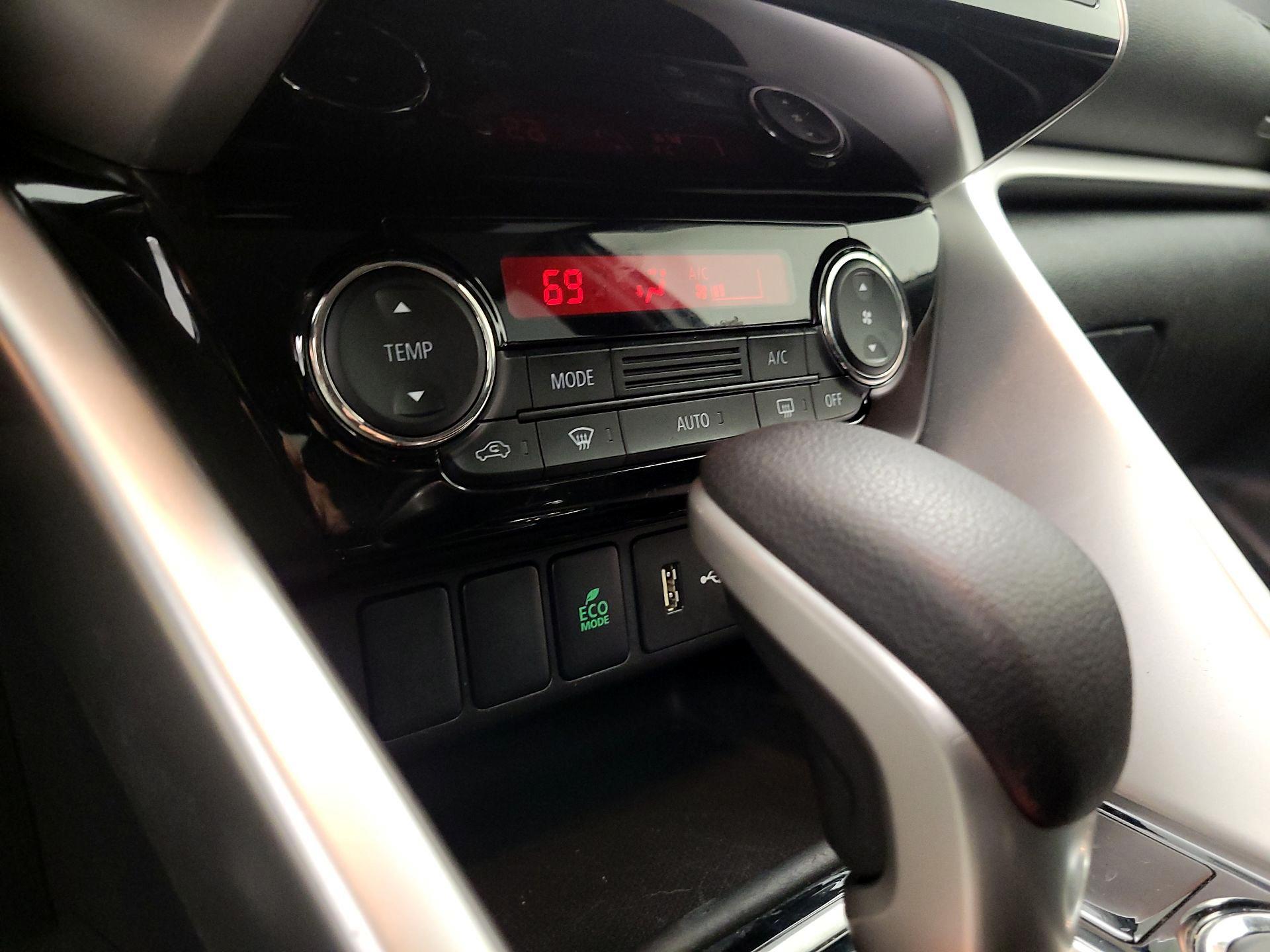 Thumbnail: 2020 Mitsubishi Eclipse Cross - 16