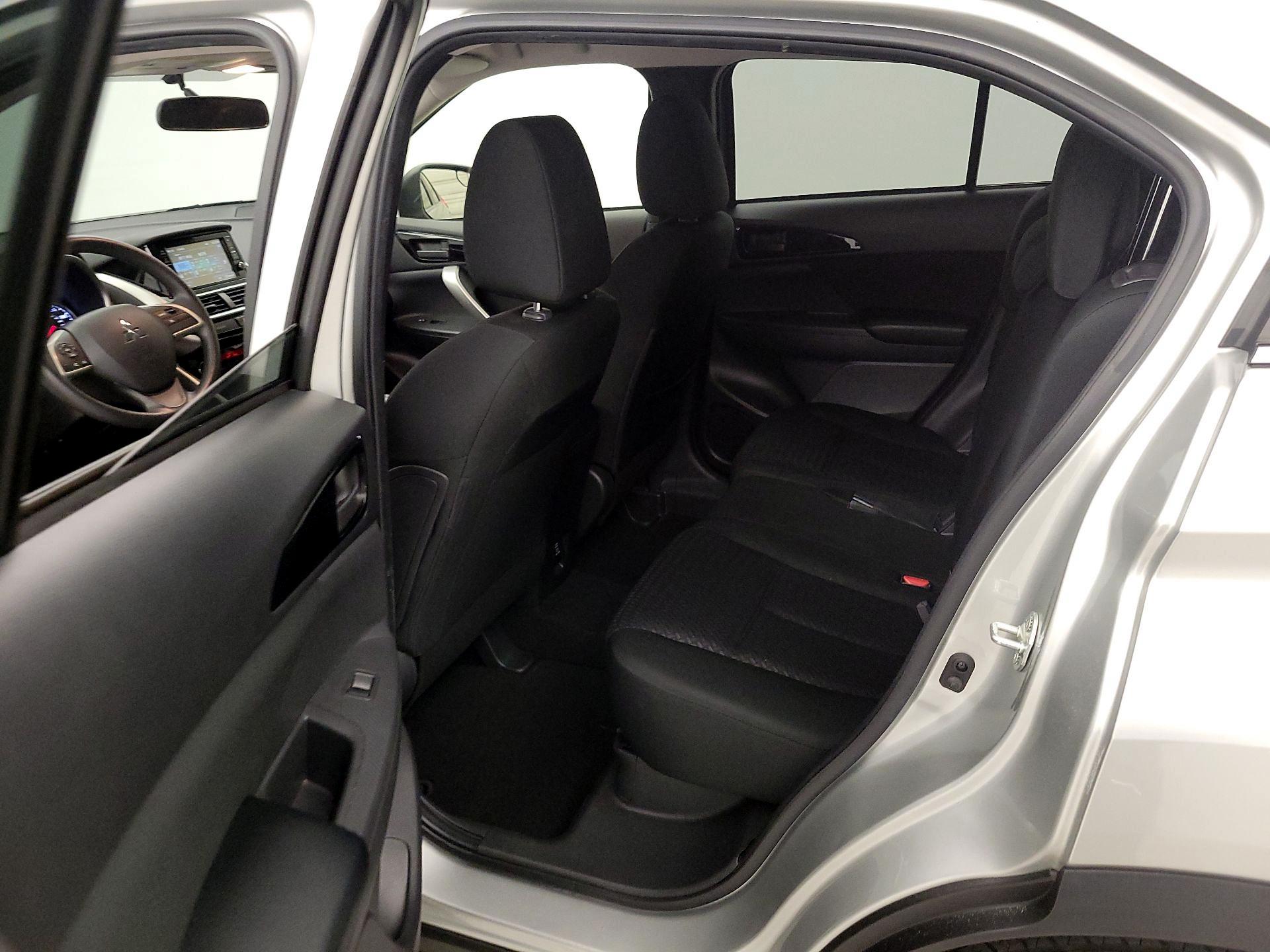 Thumbnail: 2020 Mitsubishi Eclipse Cross - 19