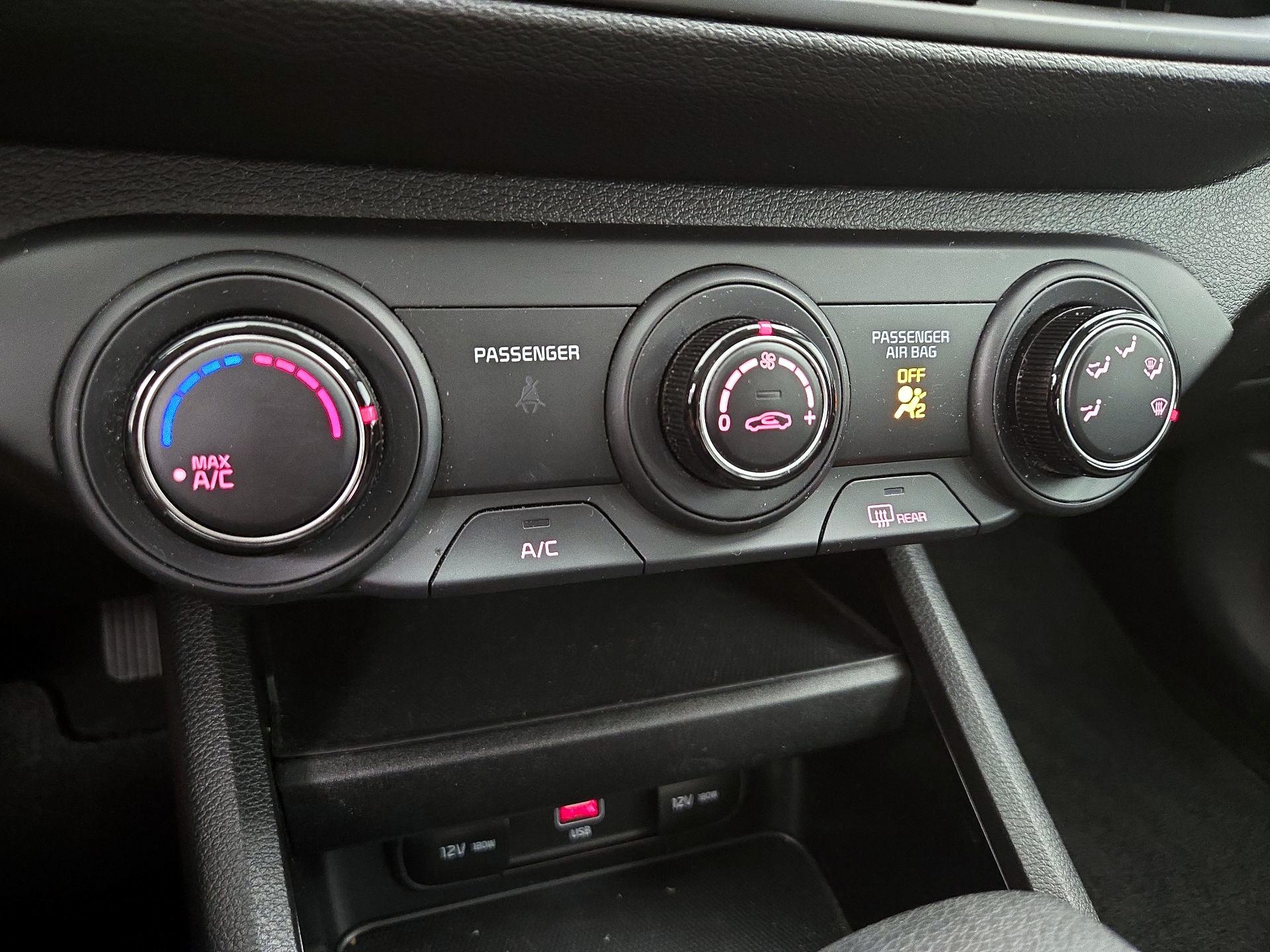 Thumbnail: 2023 Kia Forte - 16