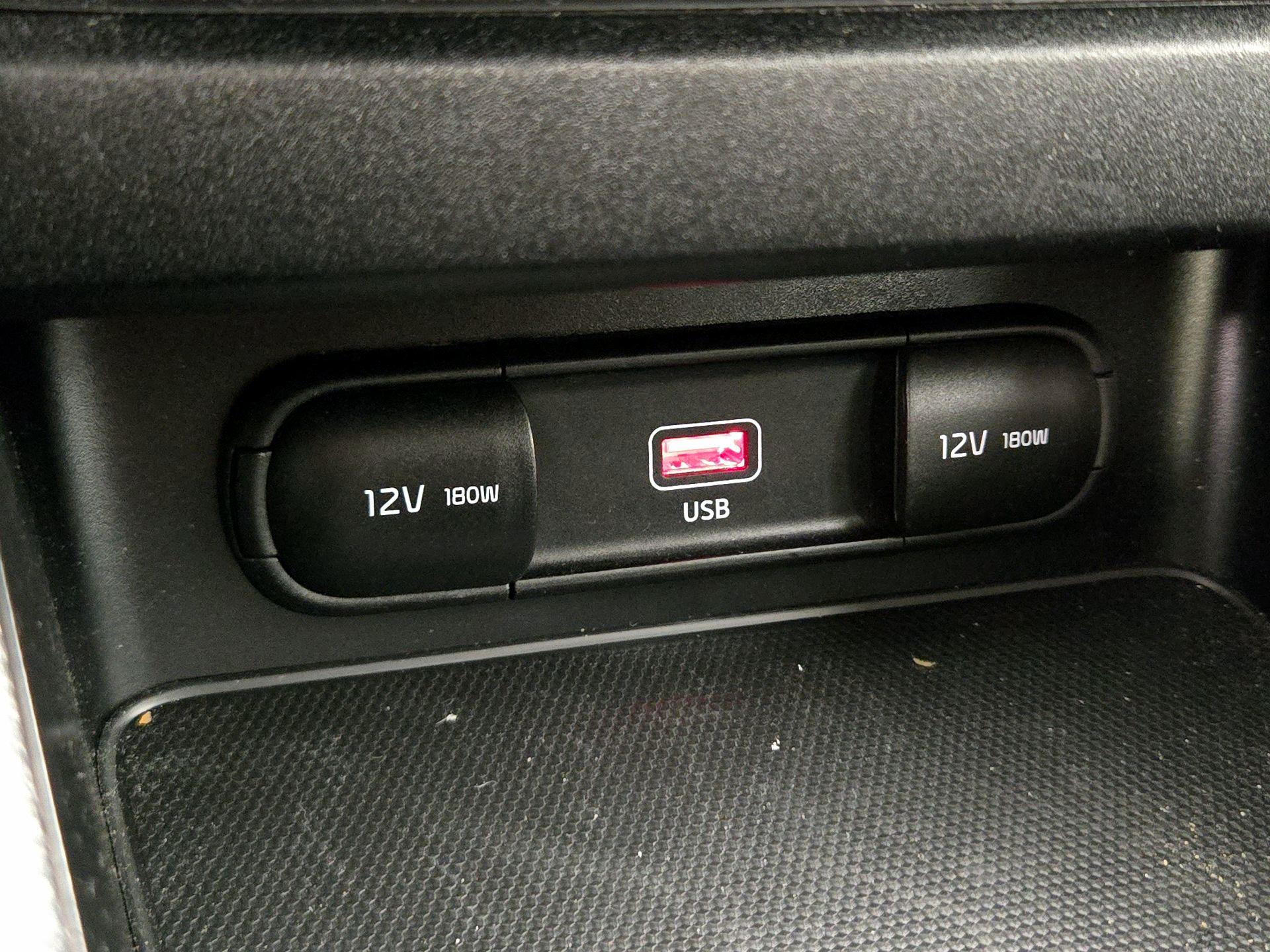 Thumbnail: 2023 Kia Forte - 18