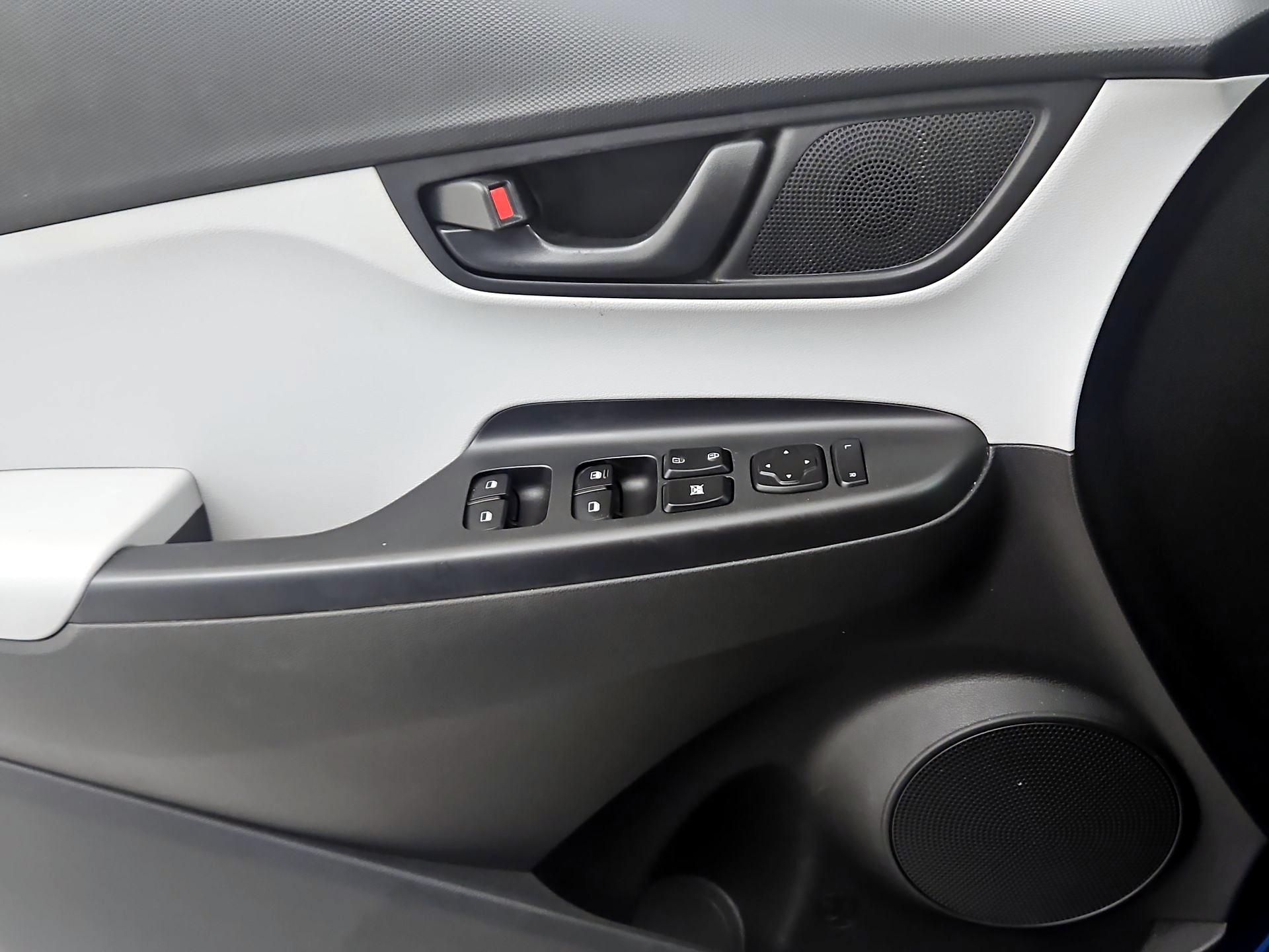 Thumbnail: 2022 Hyundai Kona - 12