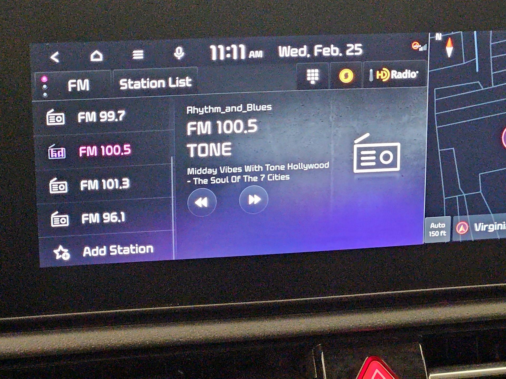 Thumbnail: 2023 Kia Niro - 16