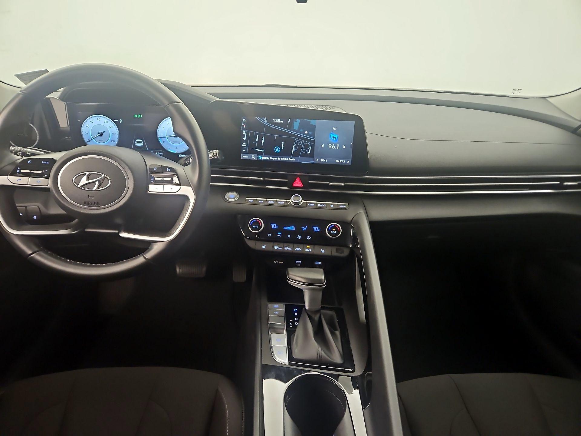 Thumbnail: 2023 Hyundai Elantra - 9