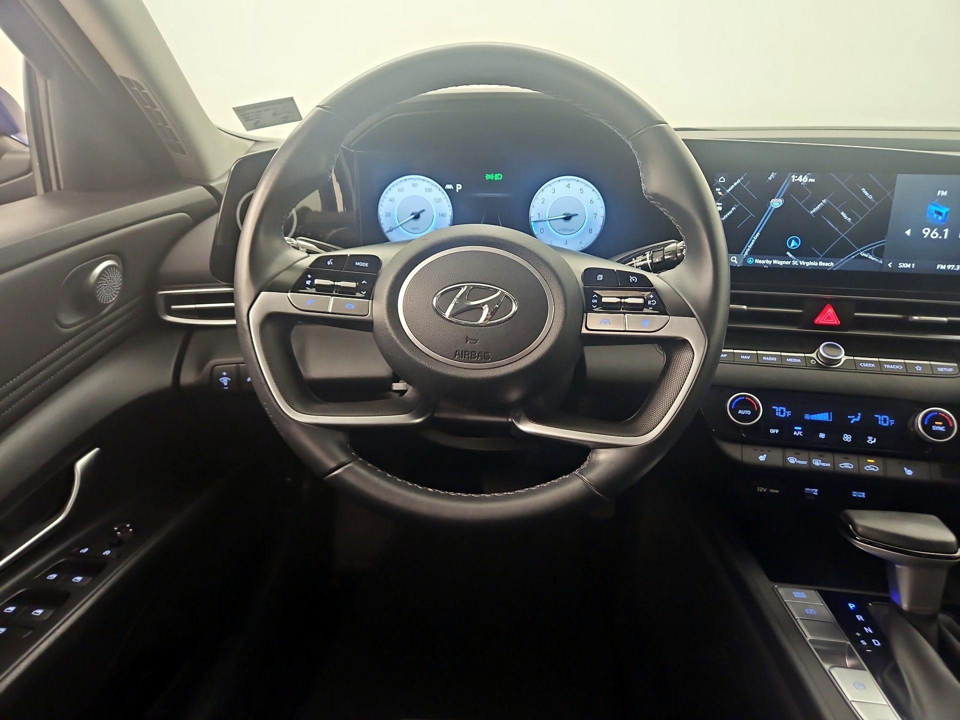 Thumbnail: 2023 Hyundai Elantra - 10