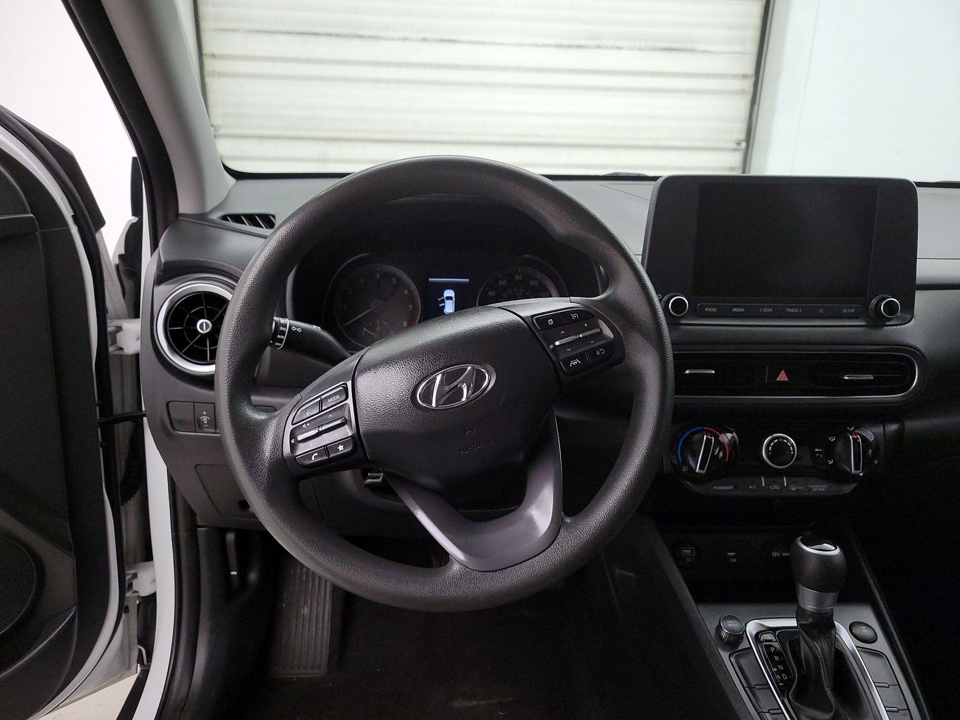 Thumbnail: 2022 Hyundai Kona - 10