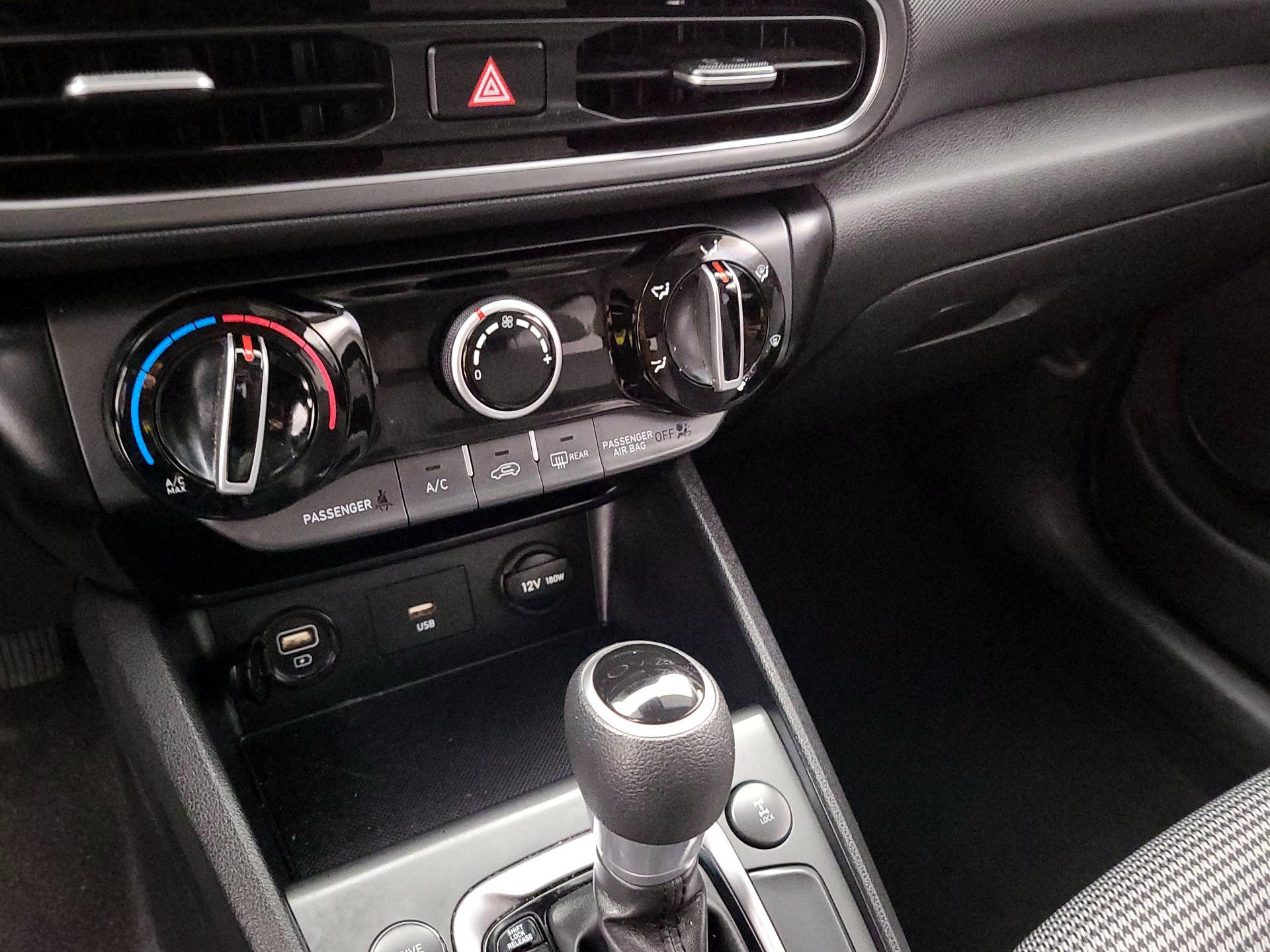 Thumbnail: 2022 Hyundai Kona - 16