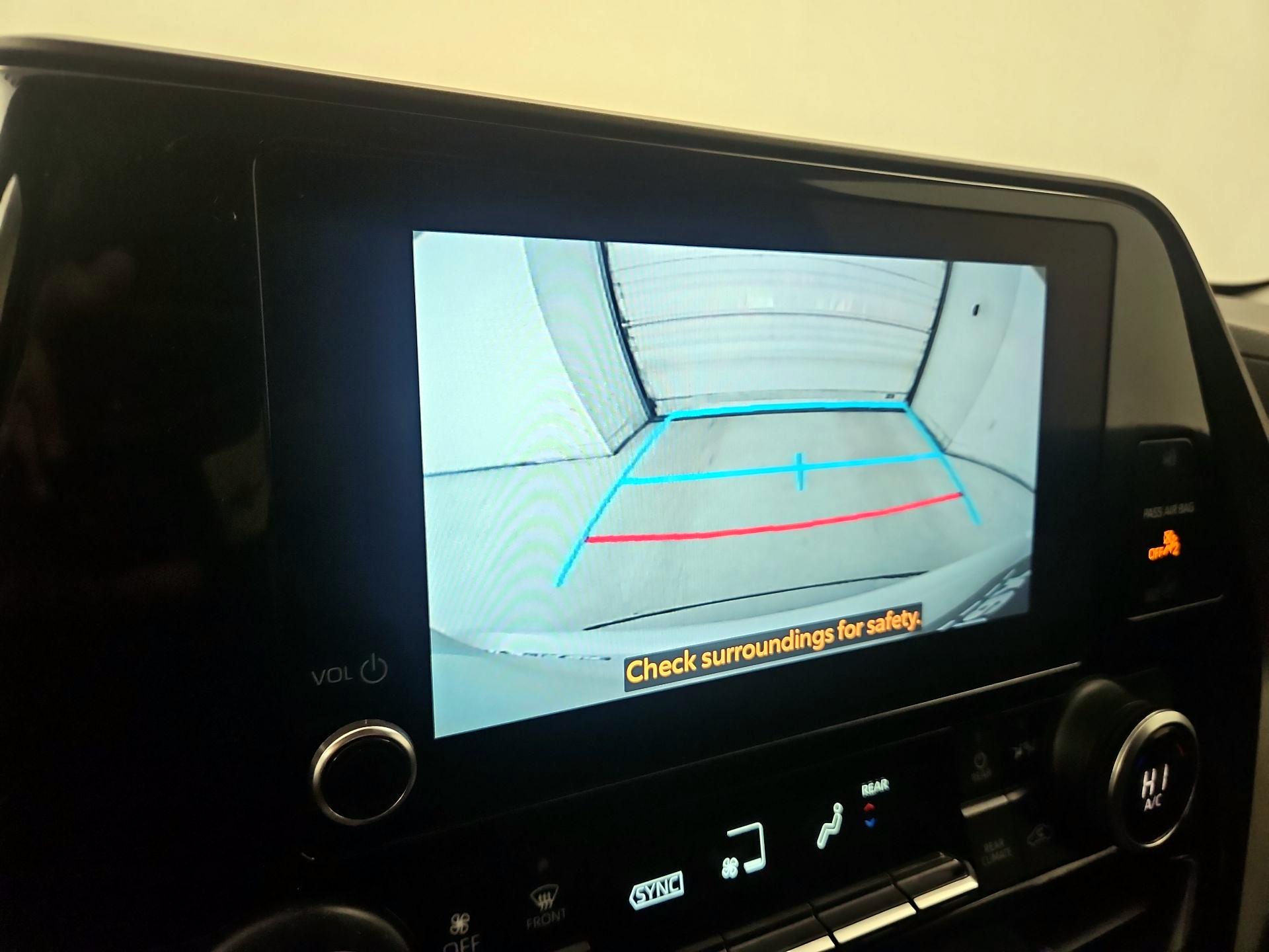 Thumbnail: 2023 Toyota Highlander - 14