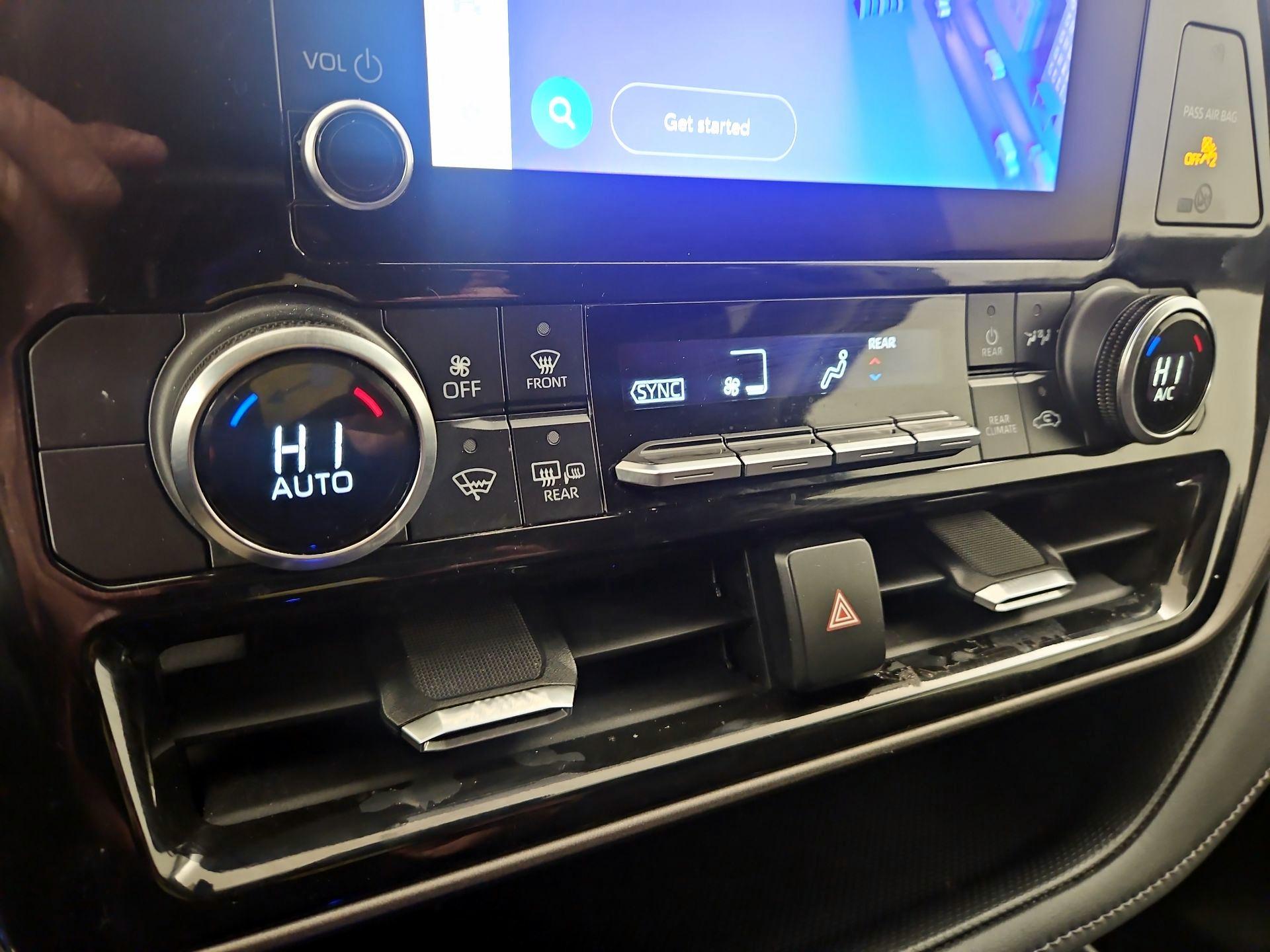 Thumbnail: 2023 Toyota Highlander - 16