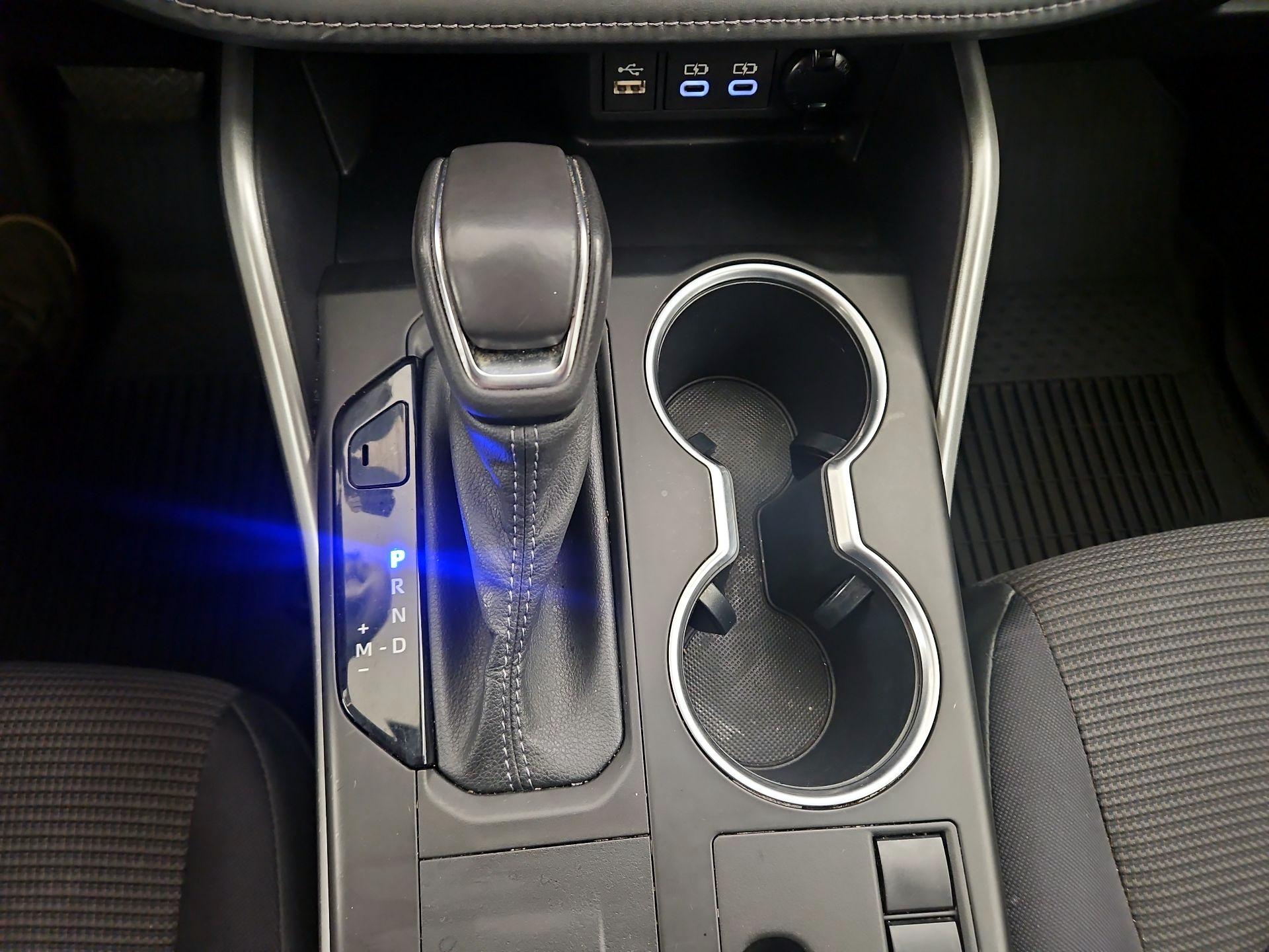 Thumbnail: 2023 Toyota Highlander - 17