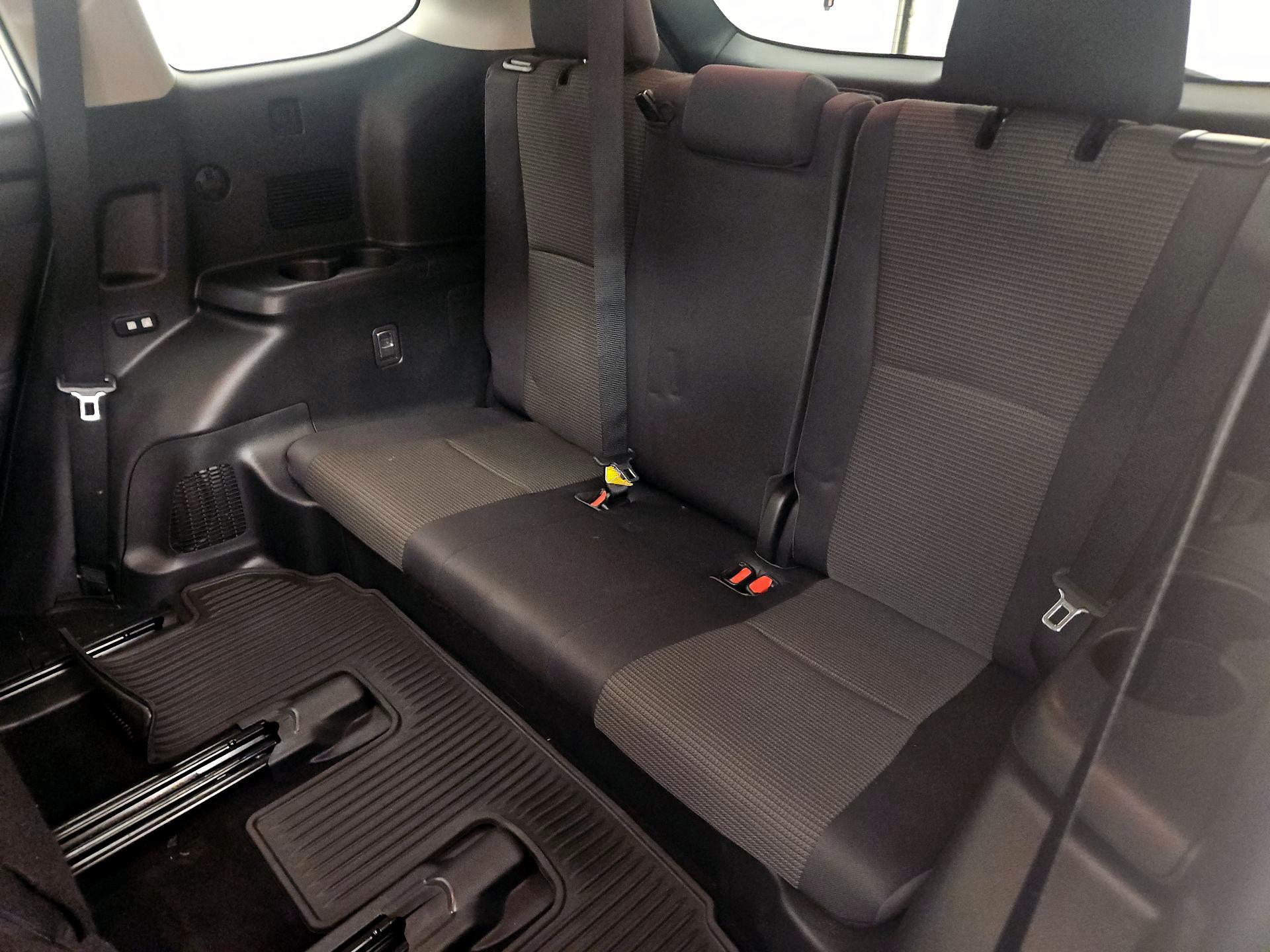 Thumbnail: 2023 Toyota Highlander - 20