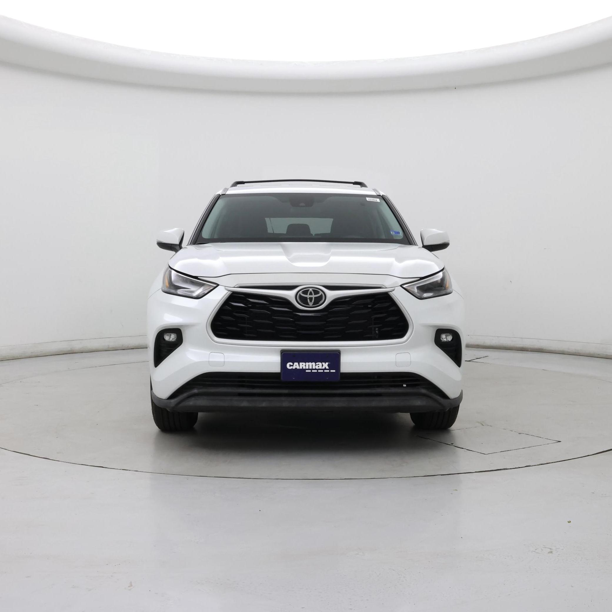 Thumbnail: 2023 Toyota Highlander - 5