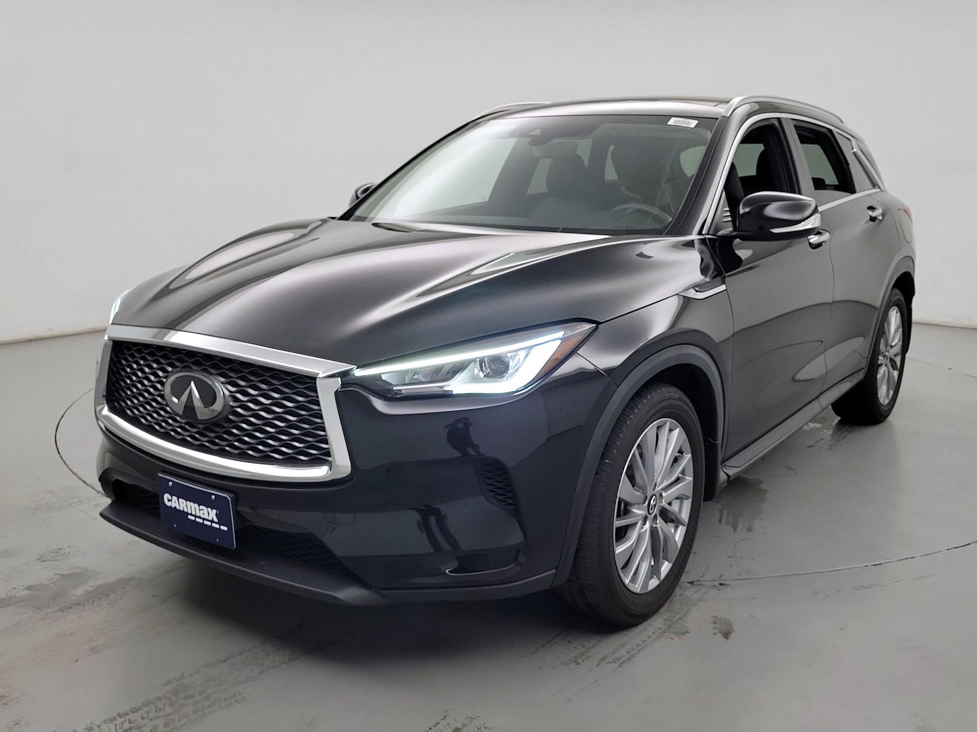Thumbnail: 2023 INFINITI QX50 - 3