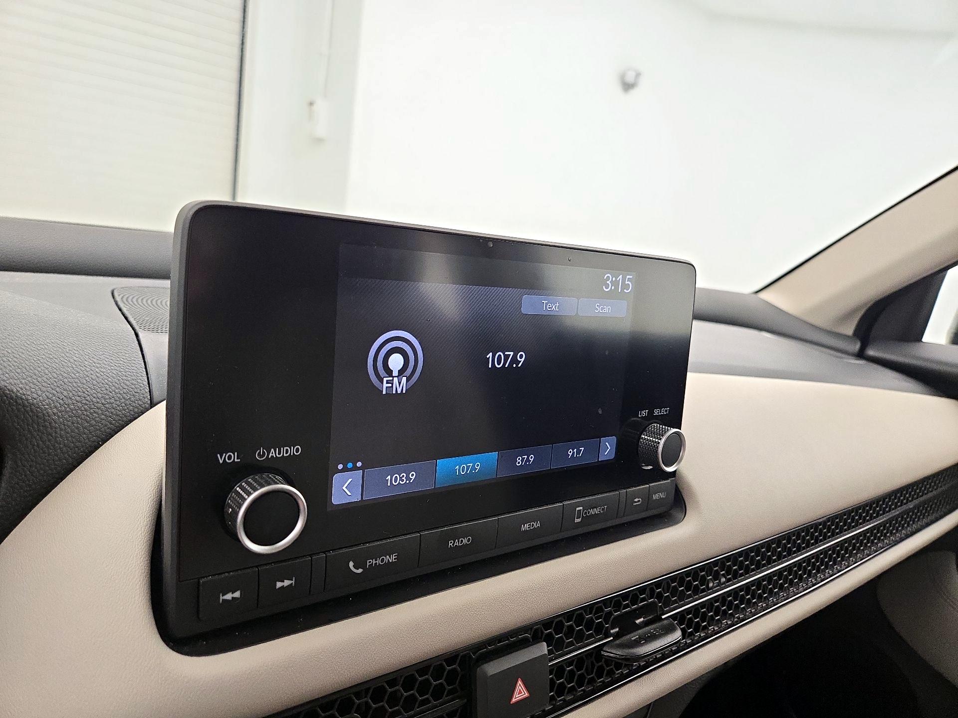 Thumbnail: 2023 Honda HR-V - 15