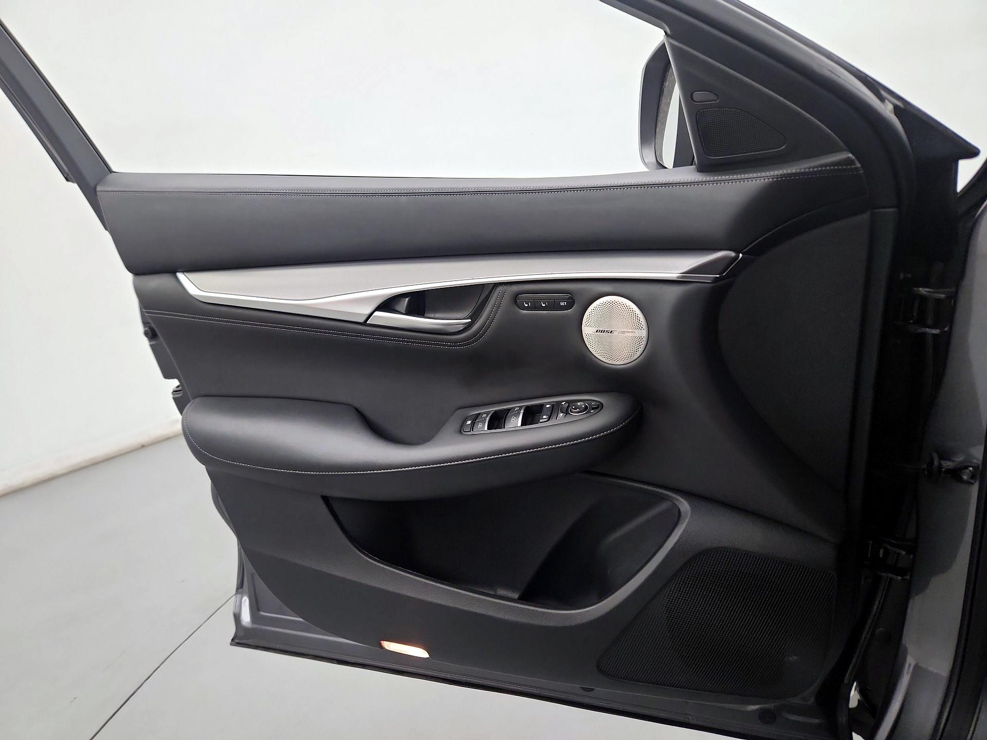 Thumbnail: 2023 INFINITI QX55 - 10