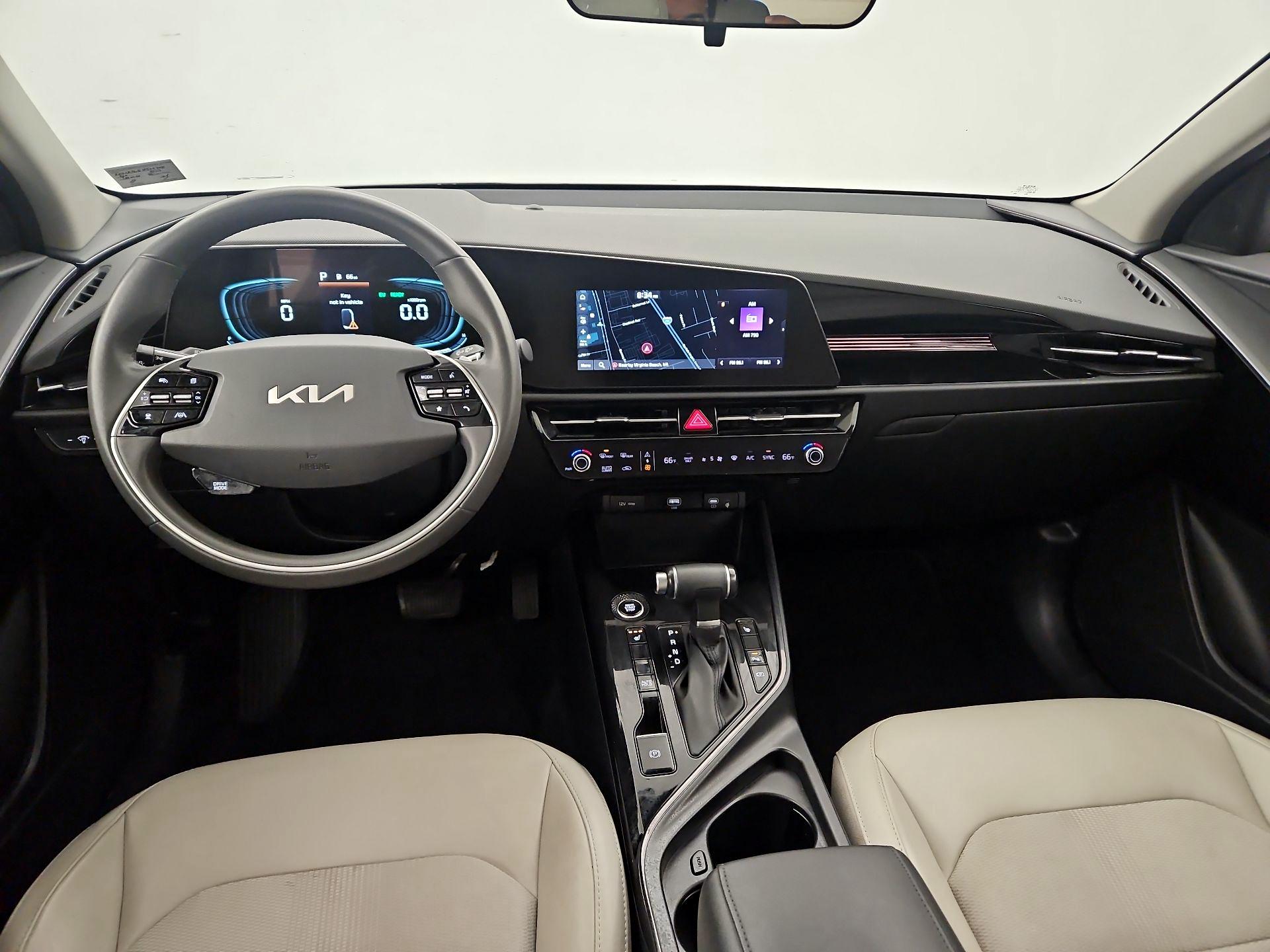 Thumbnail: 2023 Kia Niro - 9