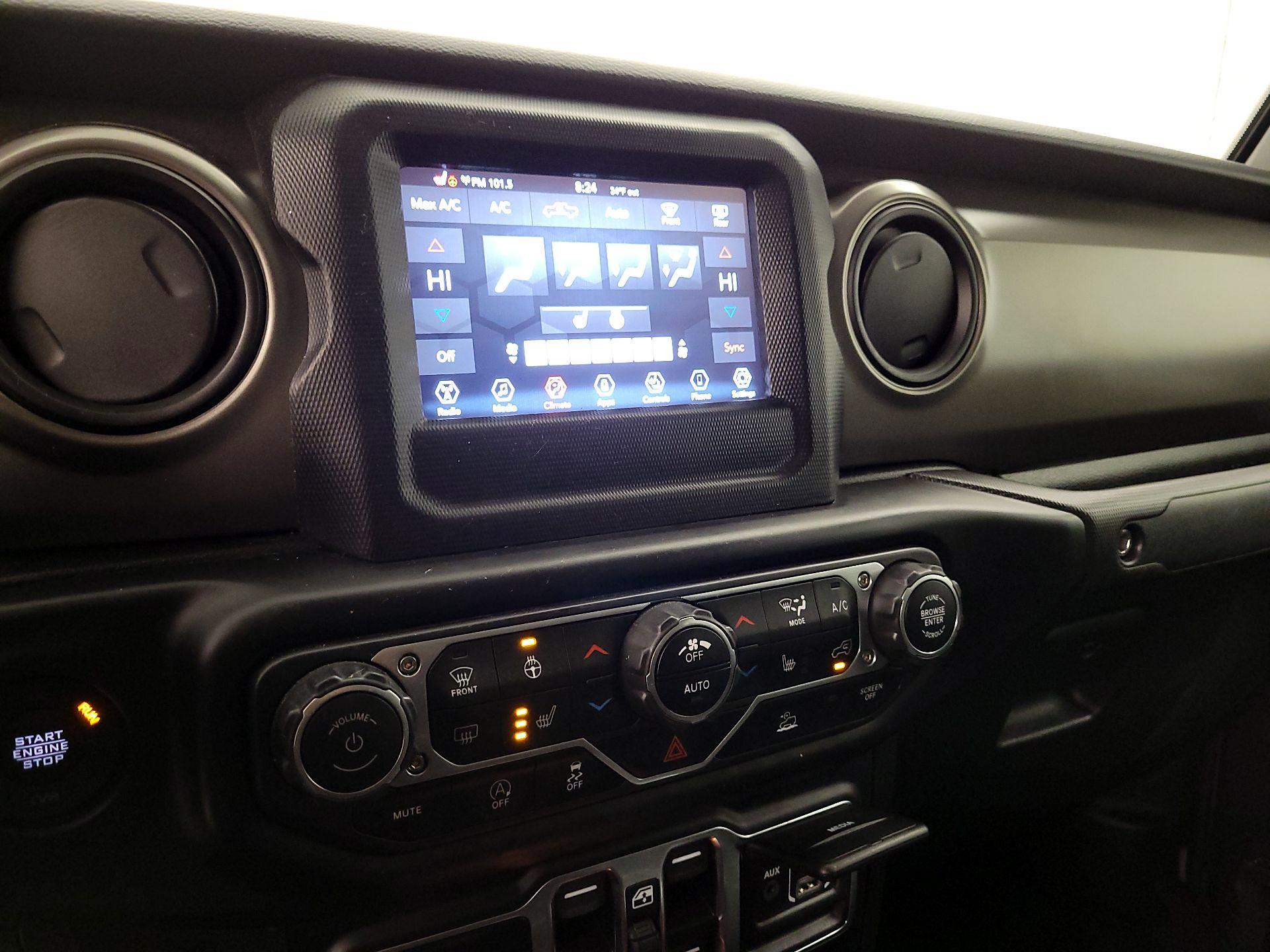 Thumbnail: 2022 Jeep Gladiator - 16