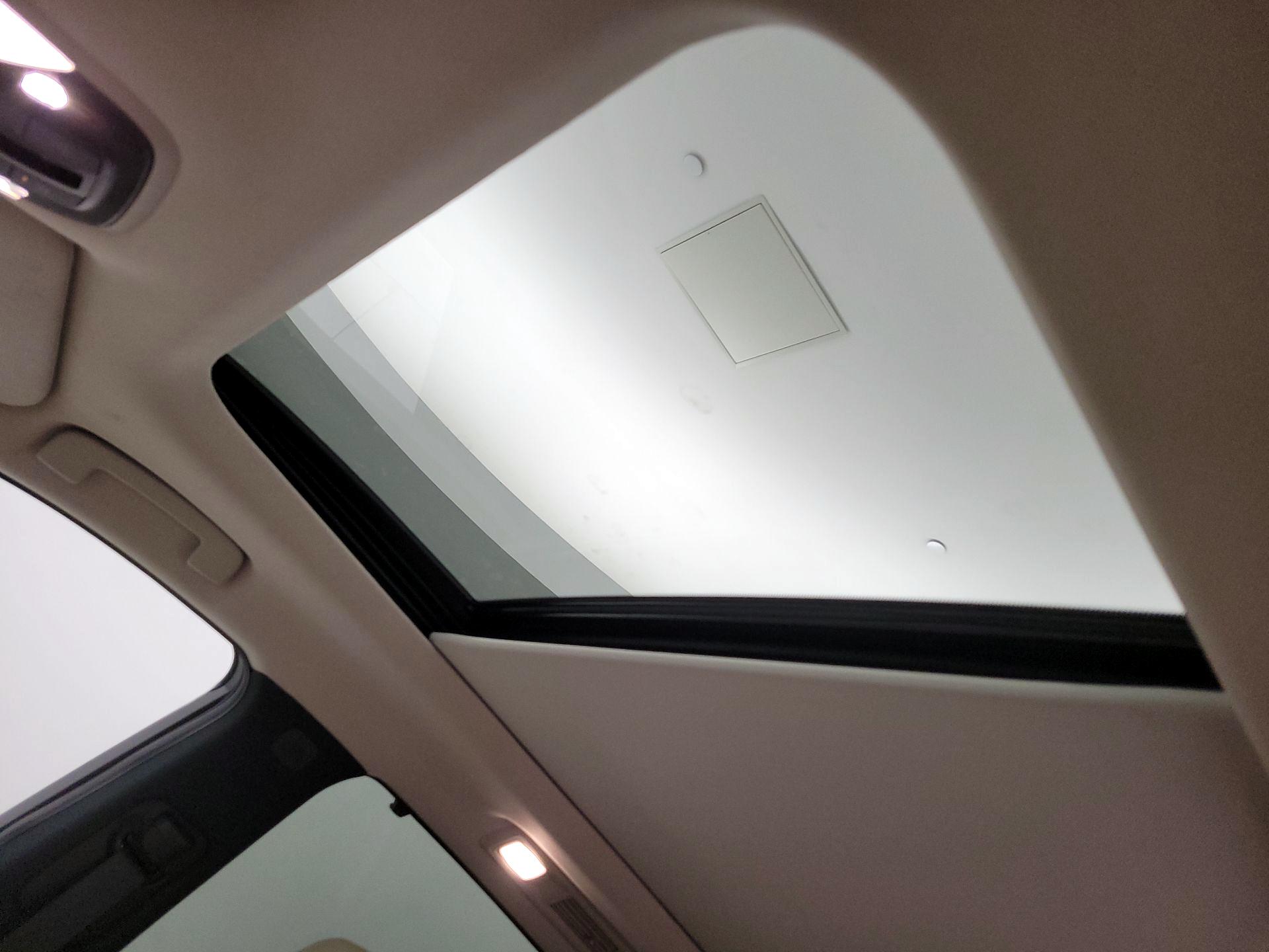 Thumbnail: 2023 INFINITI QX60 - 19