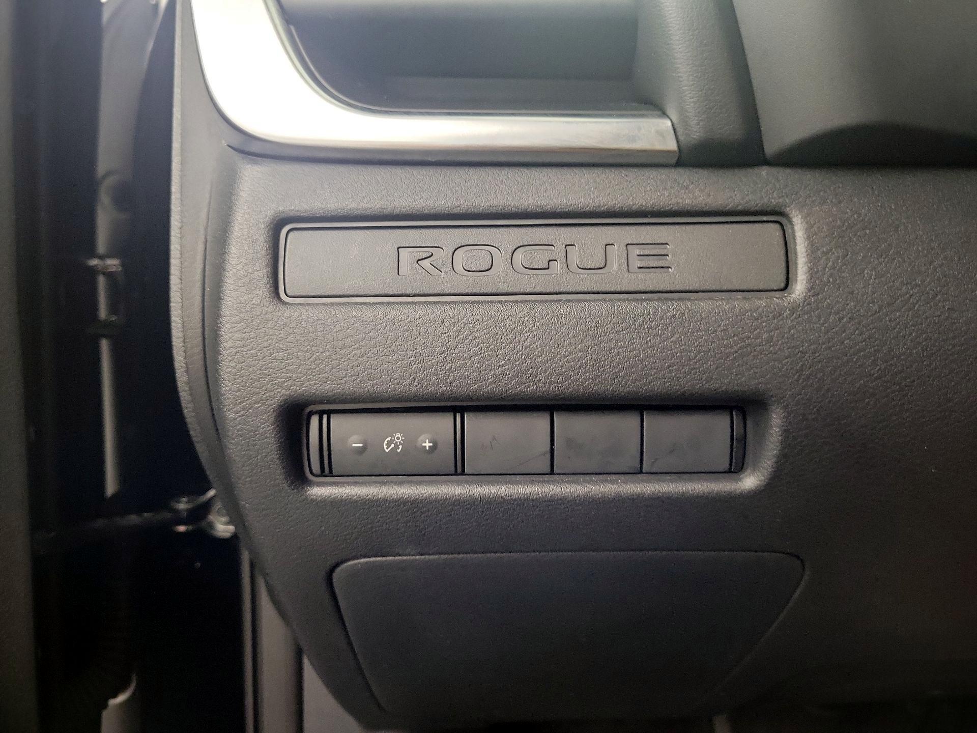 Thumbnail: 2023 Nissan Rogue - 11