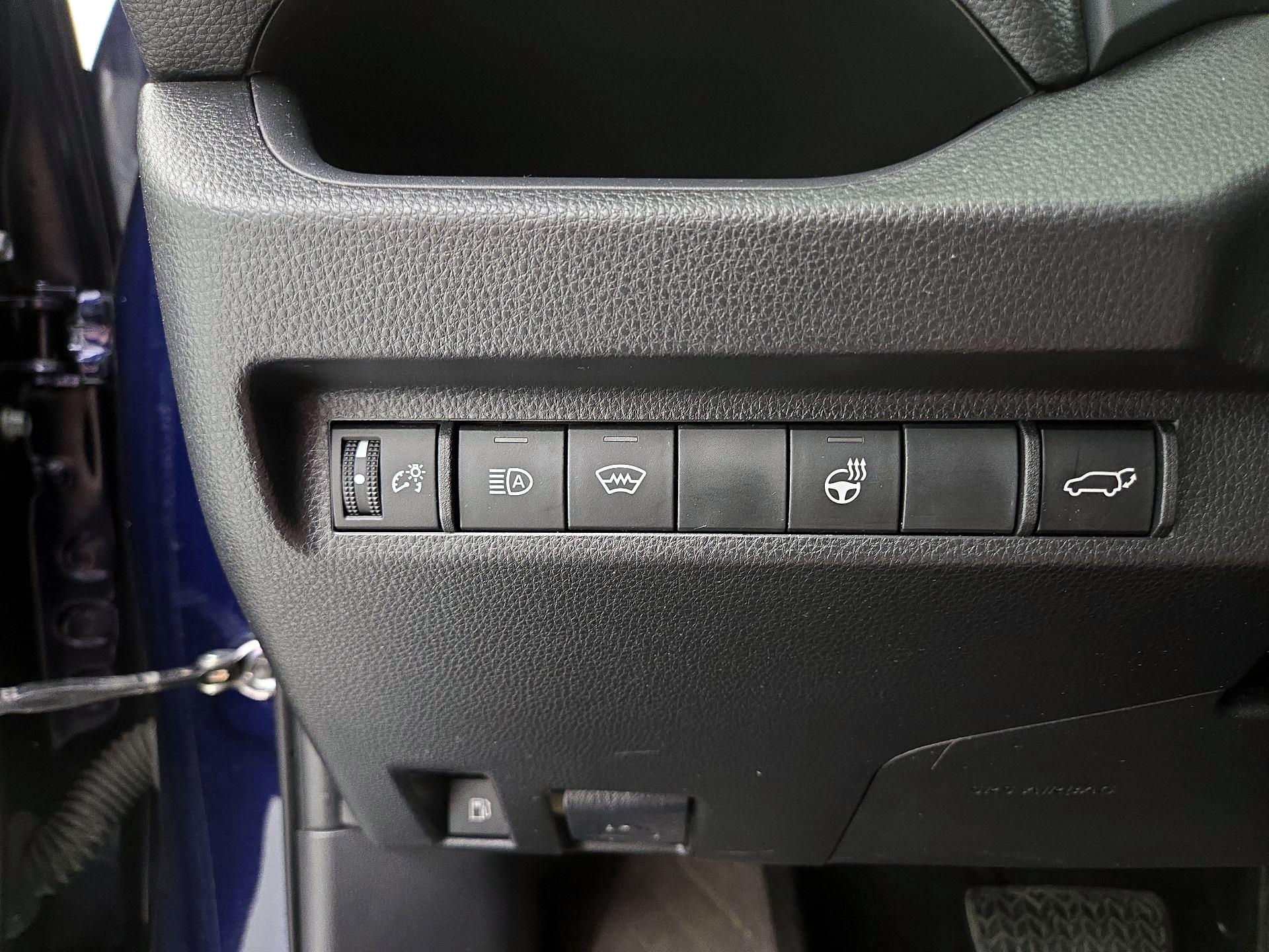 Thumbnail: 2023 Toyota RAV4 - 13