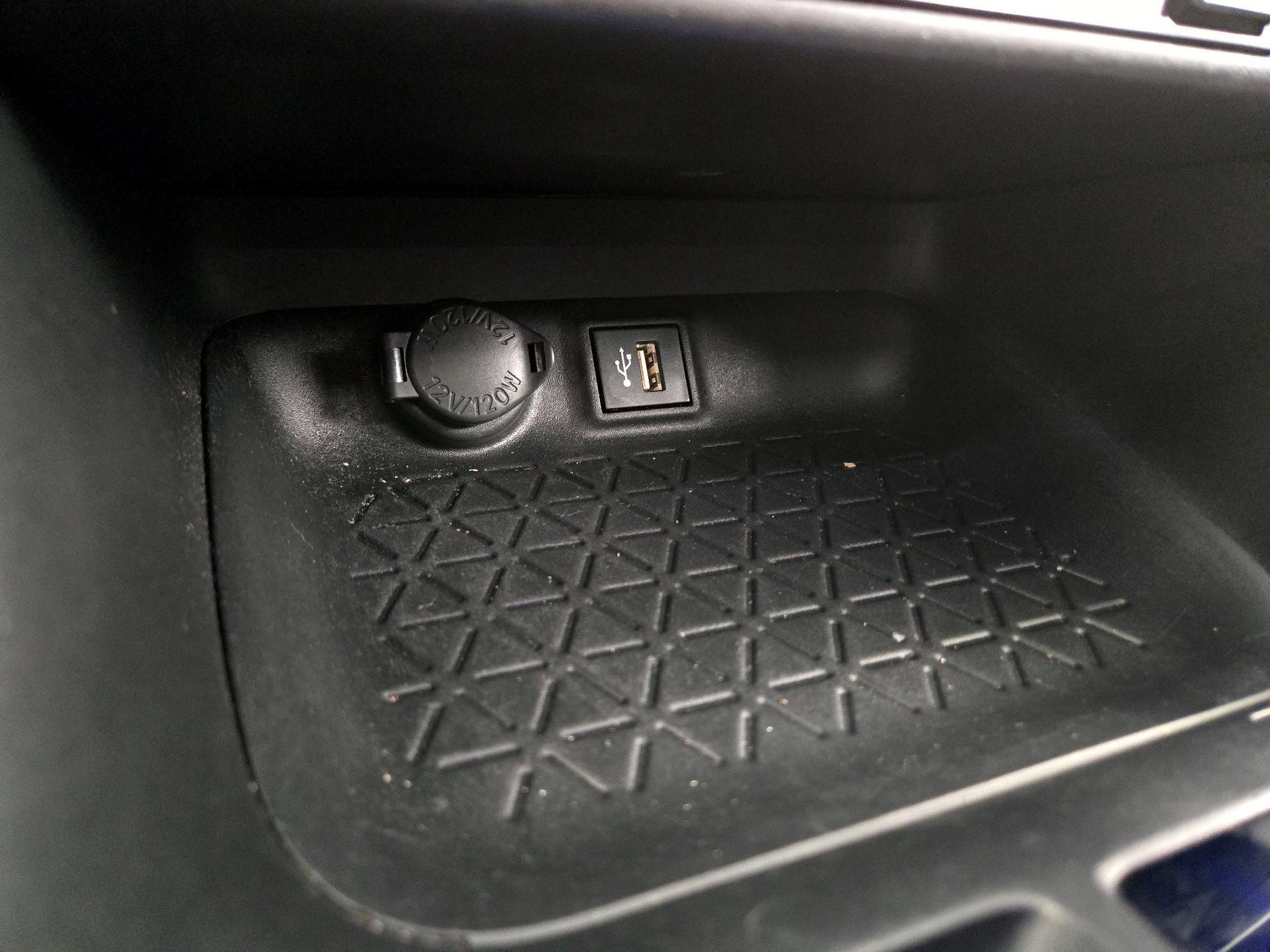 Thumbnail: 2023 Toyota RAV4 - 18