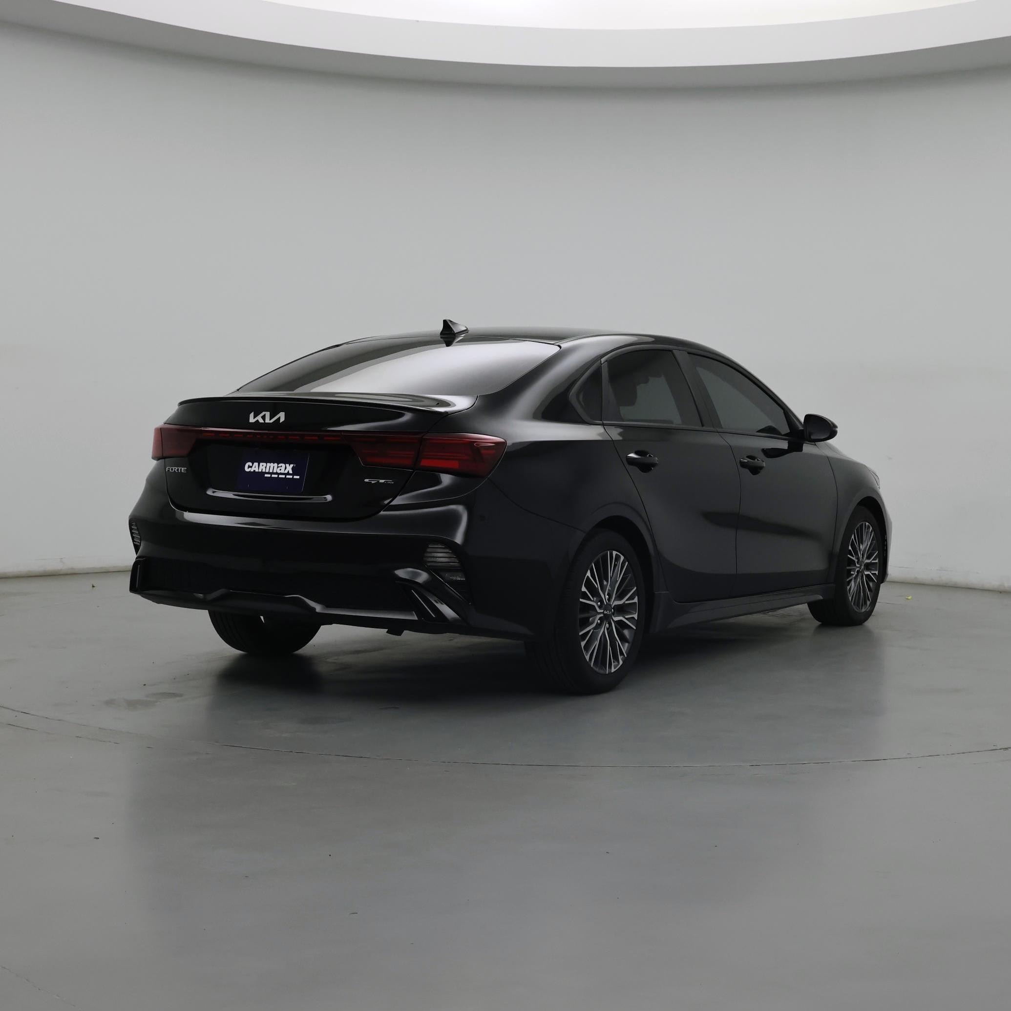 Thumbnail: 2023 Kia Forte - 8