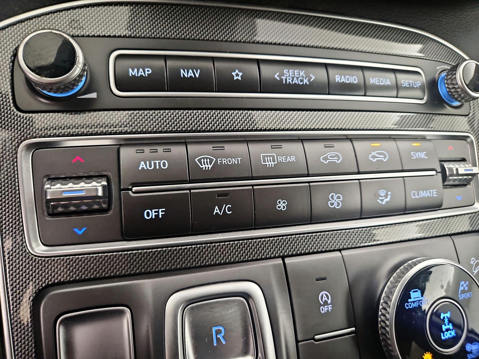 Thumbnail: 2023 Hyundai Santa Fe - 17