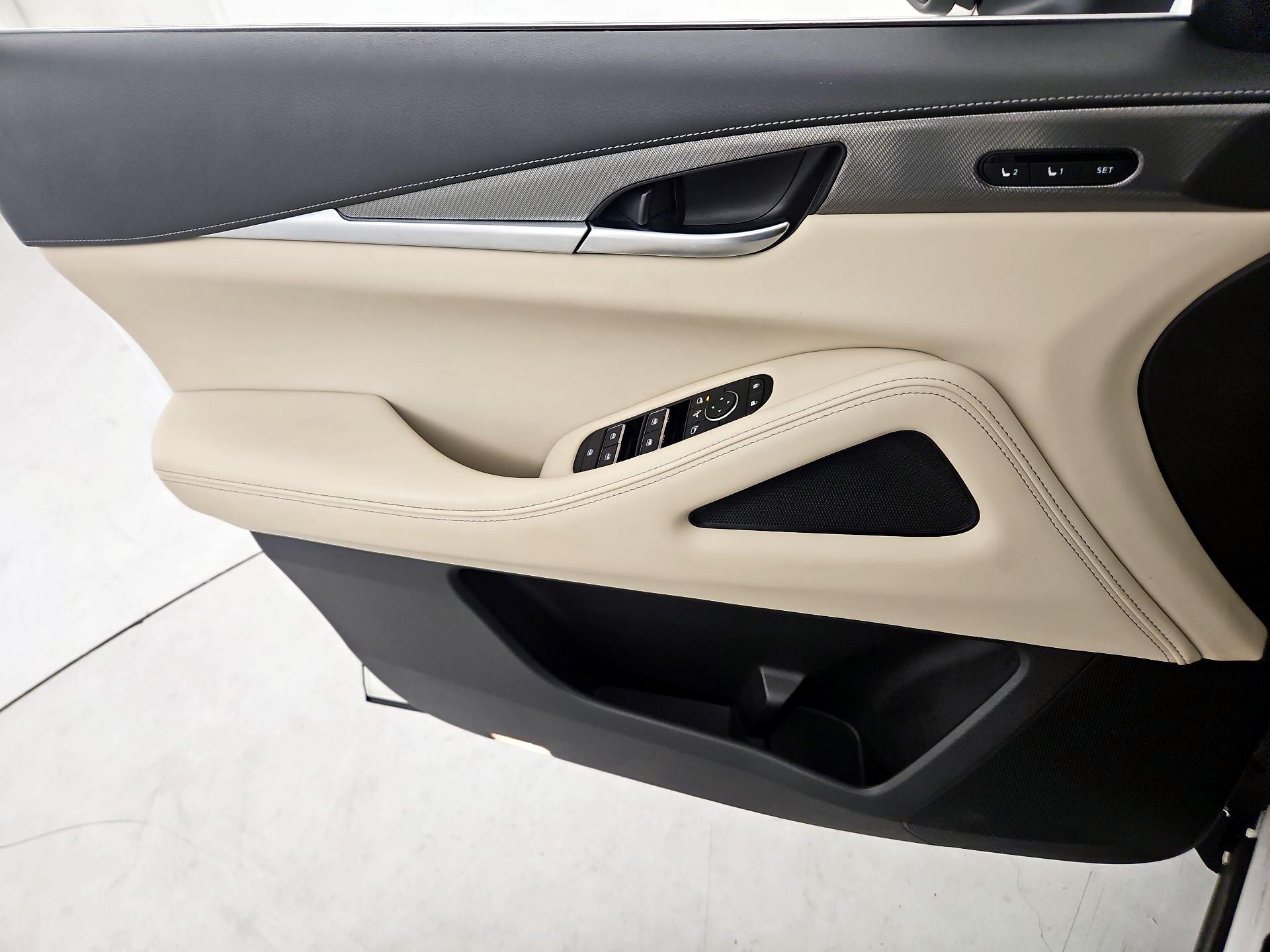 Thumbnail: 2023 INFINITI QX60 - 12