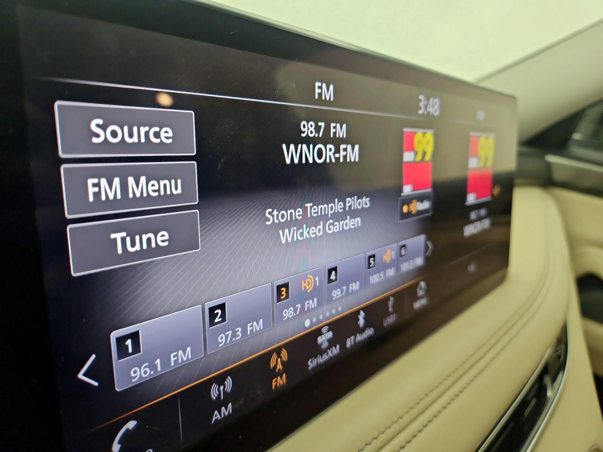 Thumbnail: 2023 INFINITI QX60 - 16