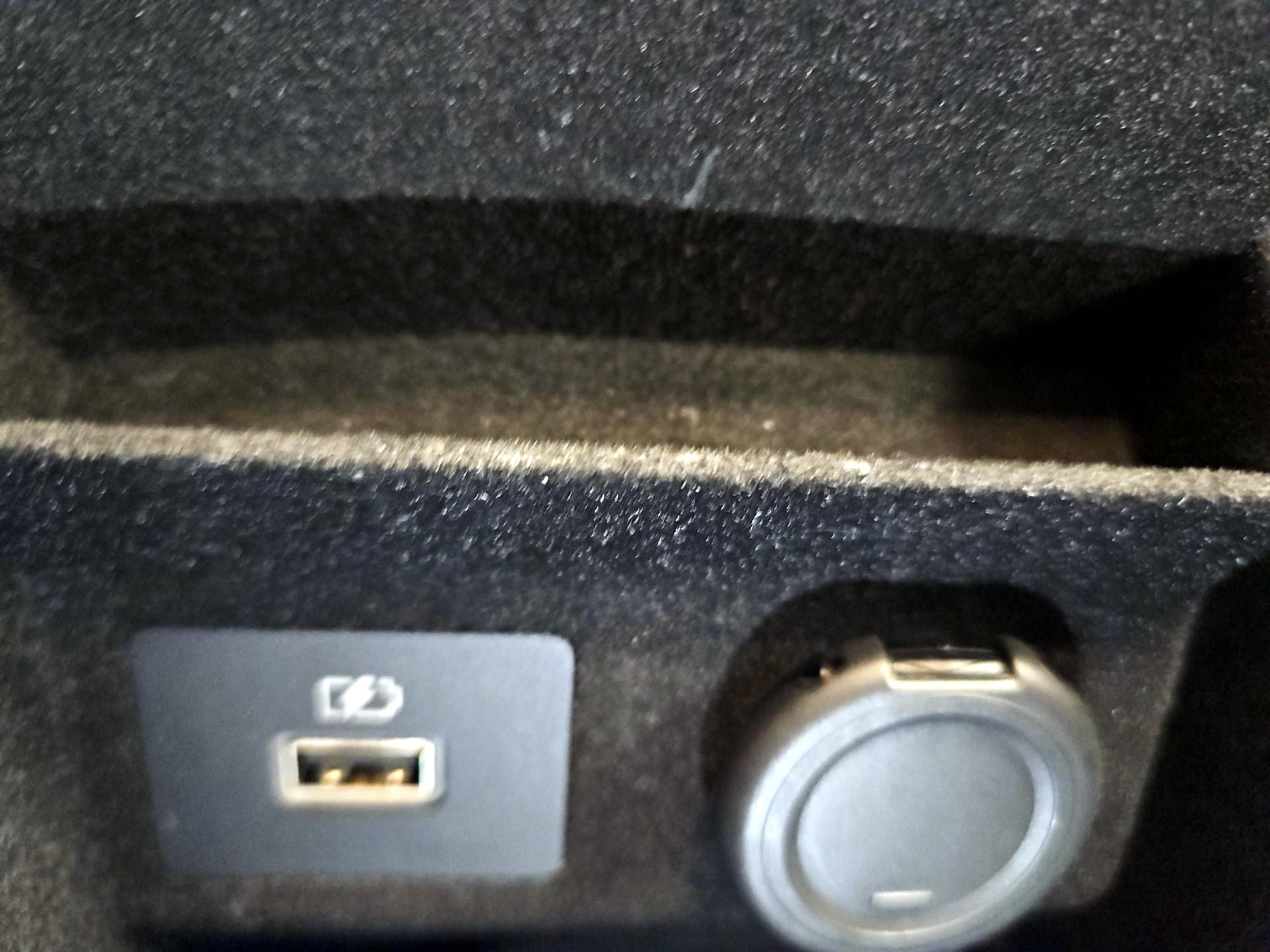 Thumbnail: 2023 INFINITI QX60 - 19