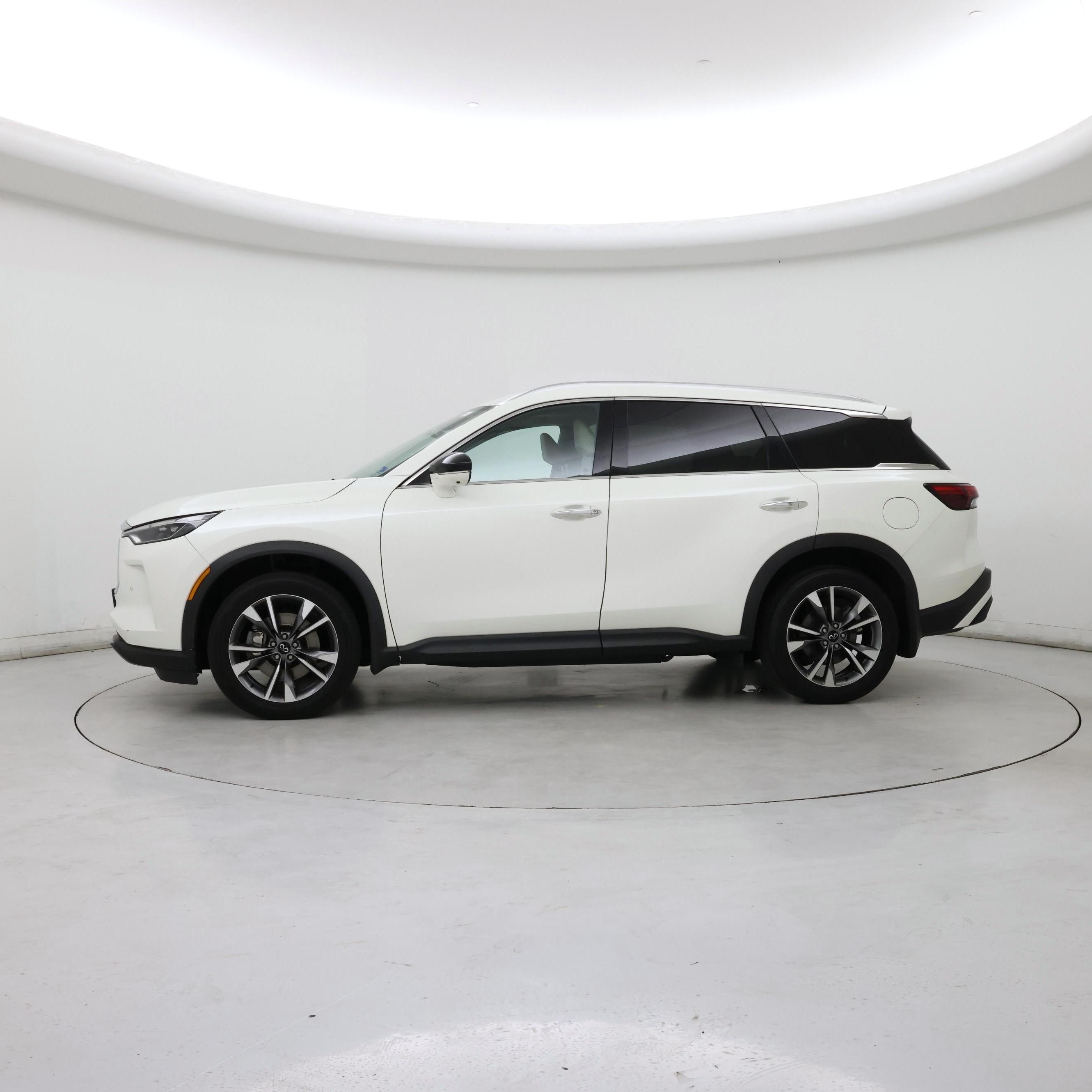 Thumbnail: 2023 INFINITI QX60 - 3