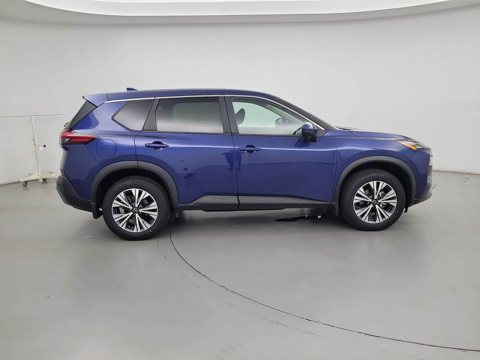Thumbnail: 2023 Nissan Rogue - 4