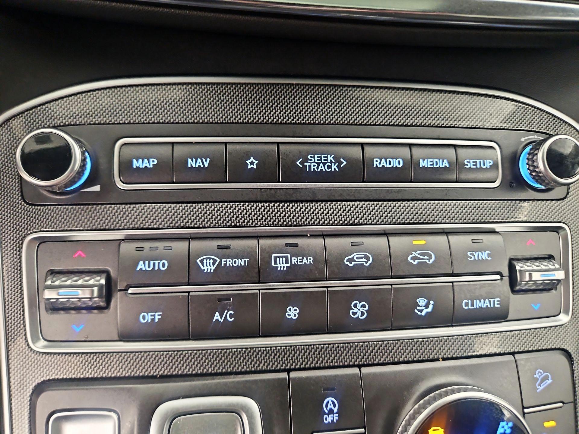 Thumbnail: 2023 Hyundai Santa Fe - 17