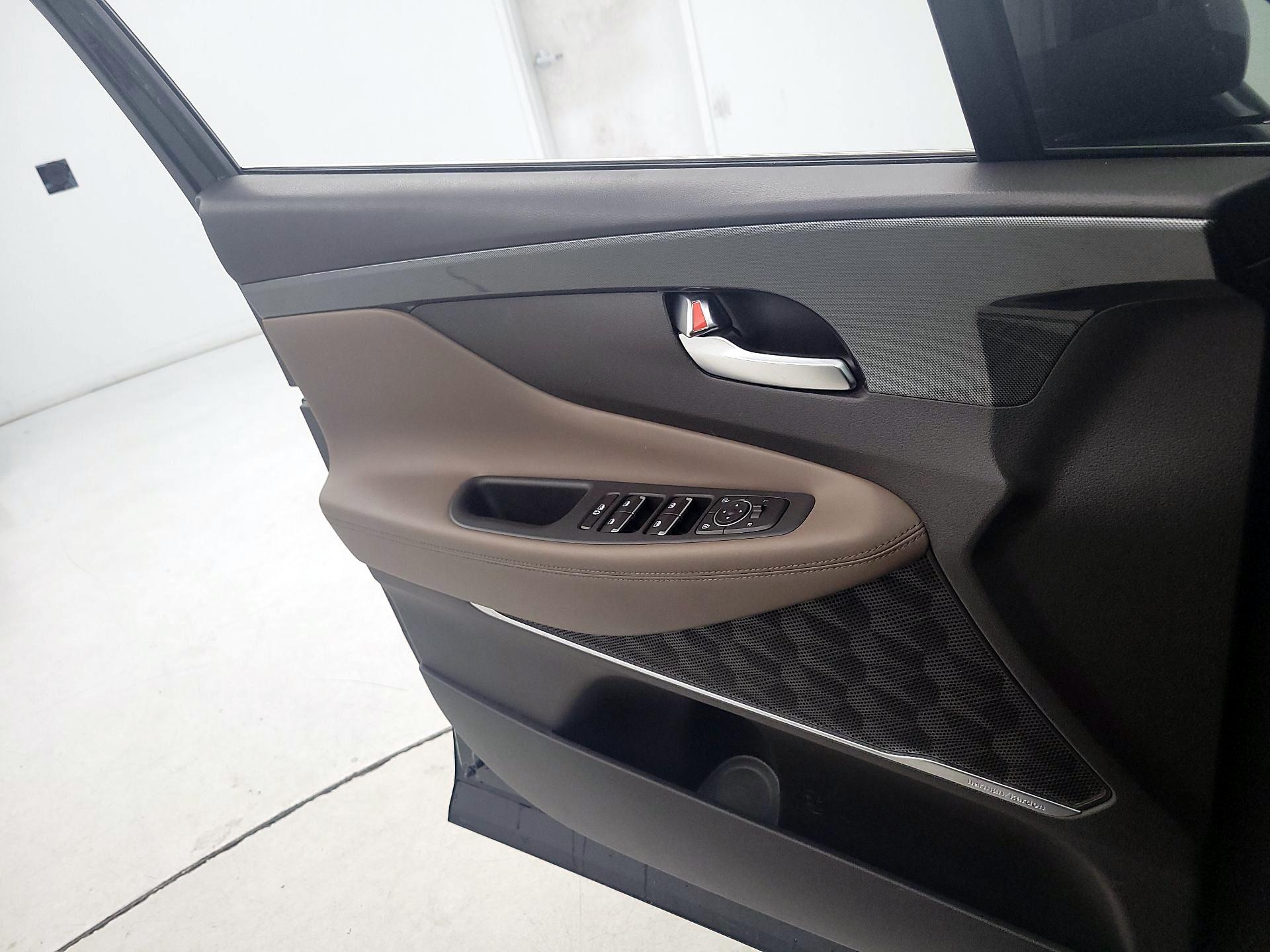 Thumbnail: 2022 Hyundai Santa Fe - 12