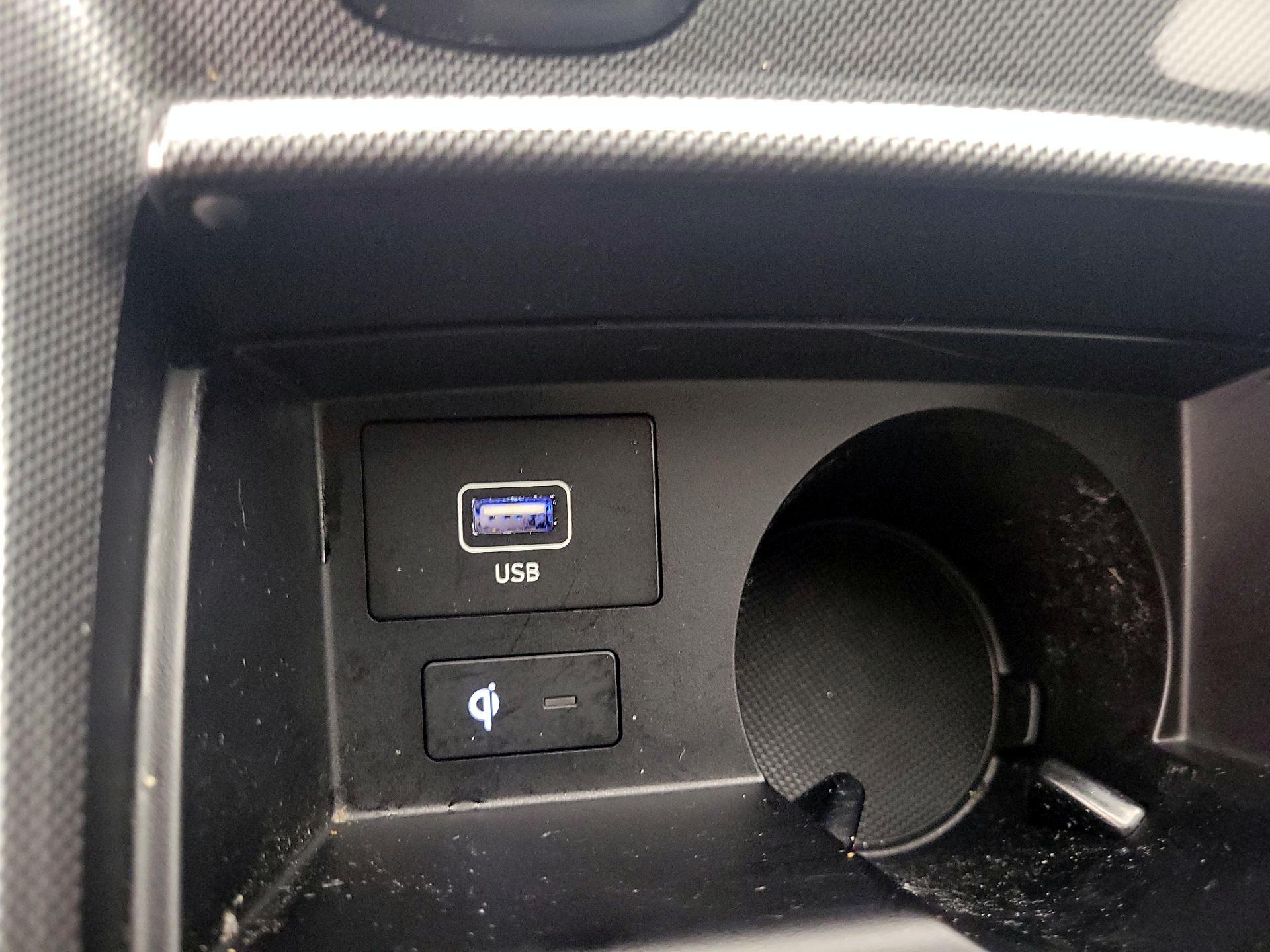 Thumbnail: 2022 Hyundai Santa Fe - 19