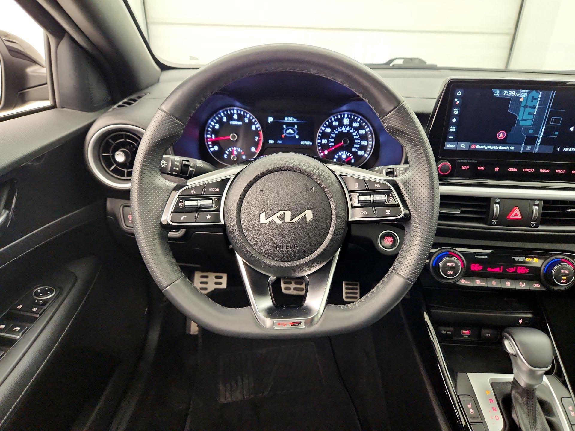 Thumbnail: 2023 Kia Forte - 10