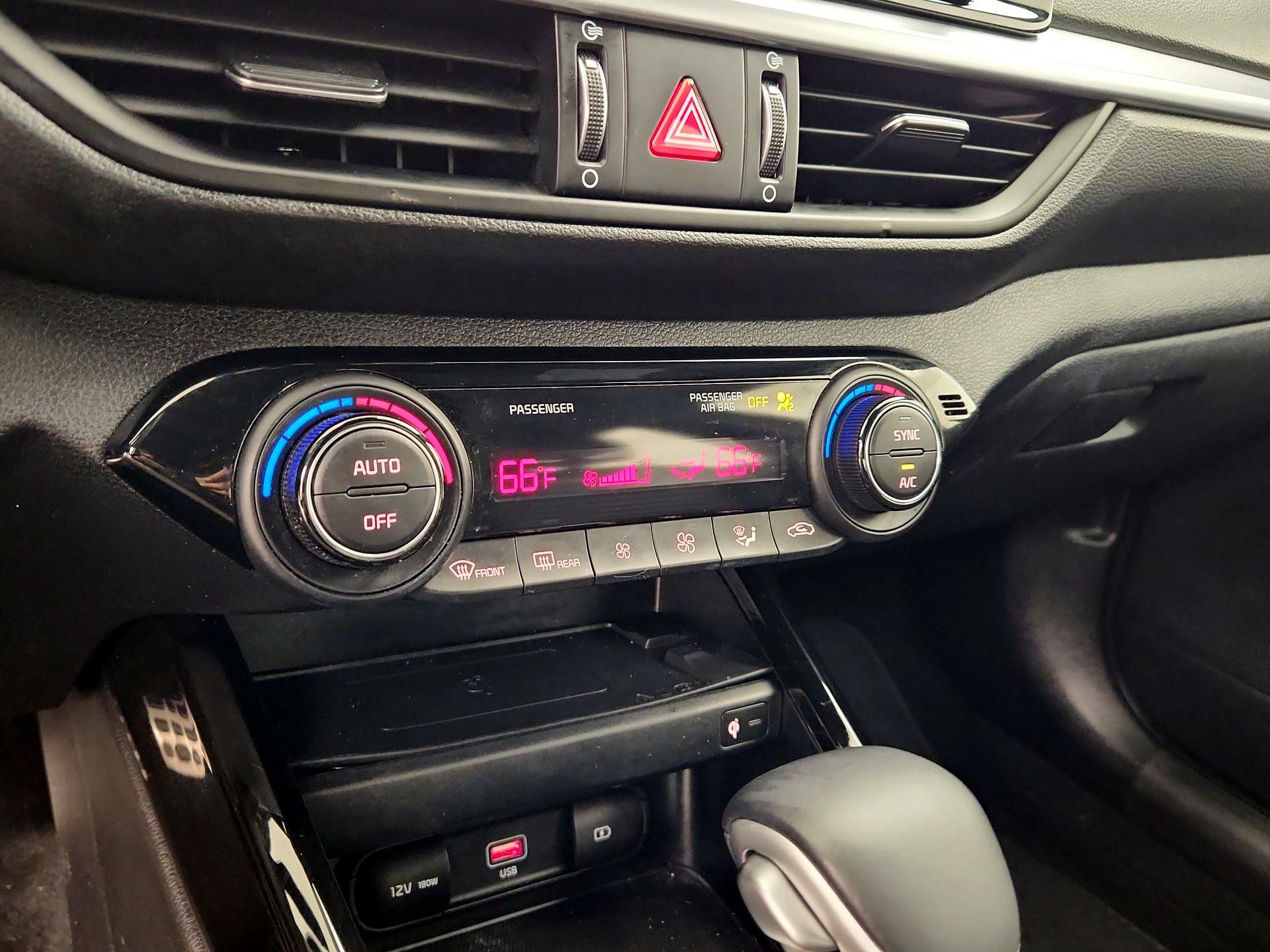 Thumbnail: 2023 Kia Forte - 17