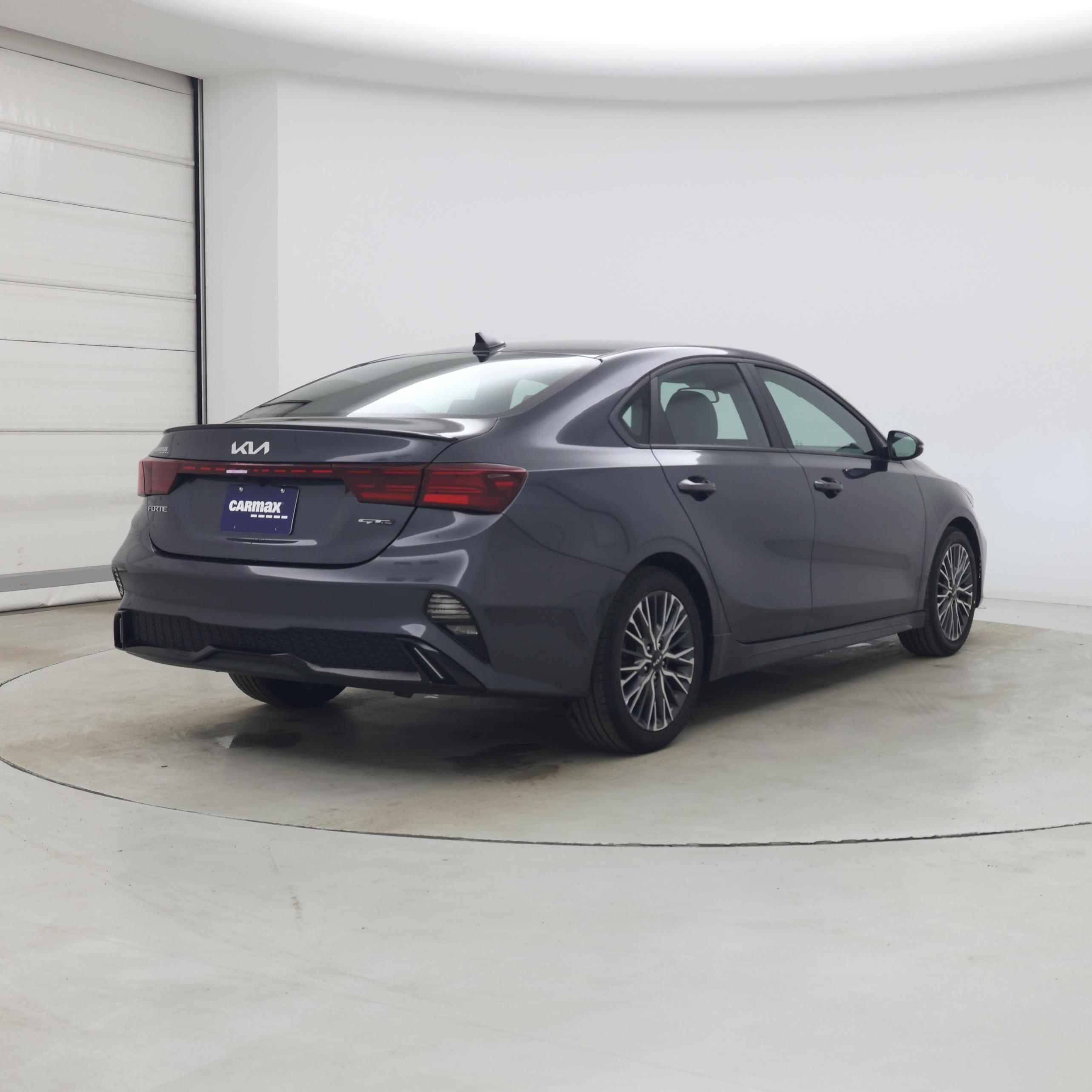 Thumbnail: 2023 Kia Forte - 8