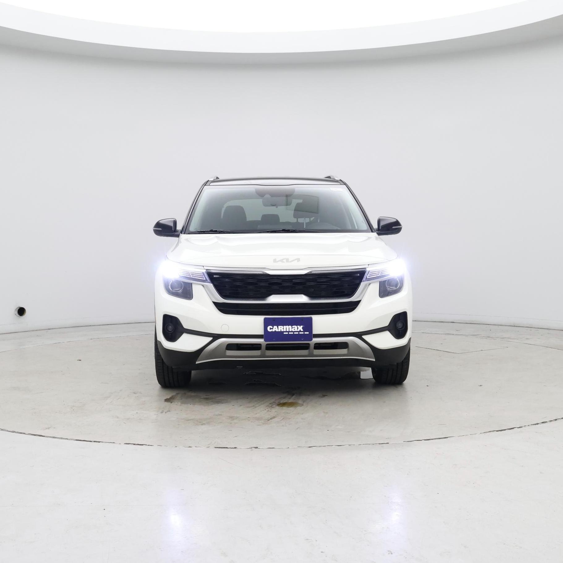 Thumbnail: 2023 Kia Seltos - 5