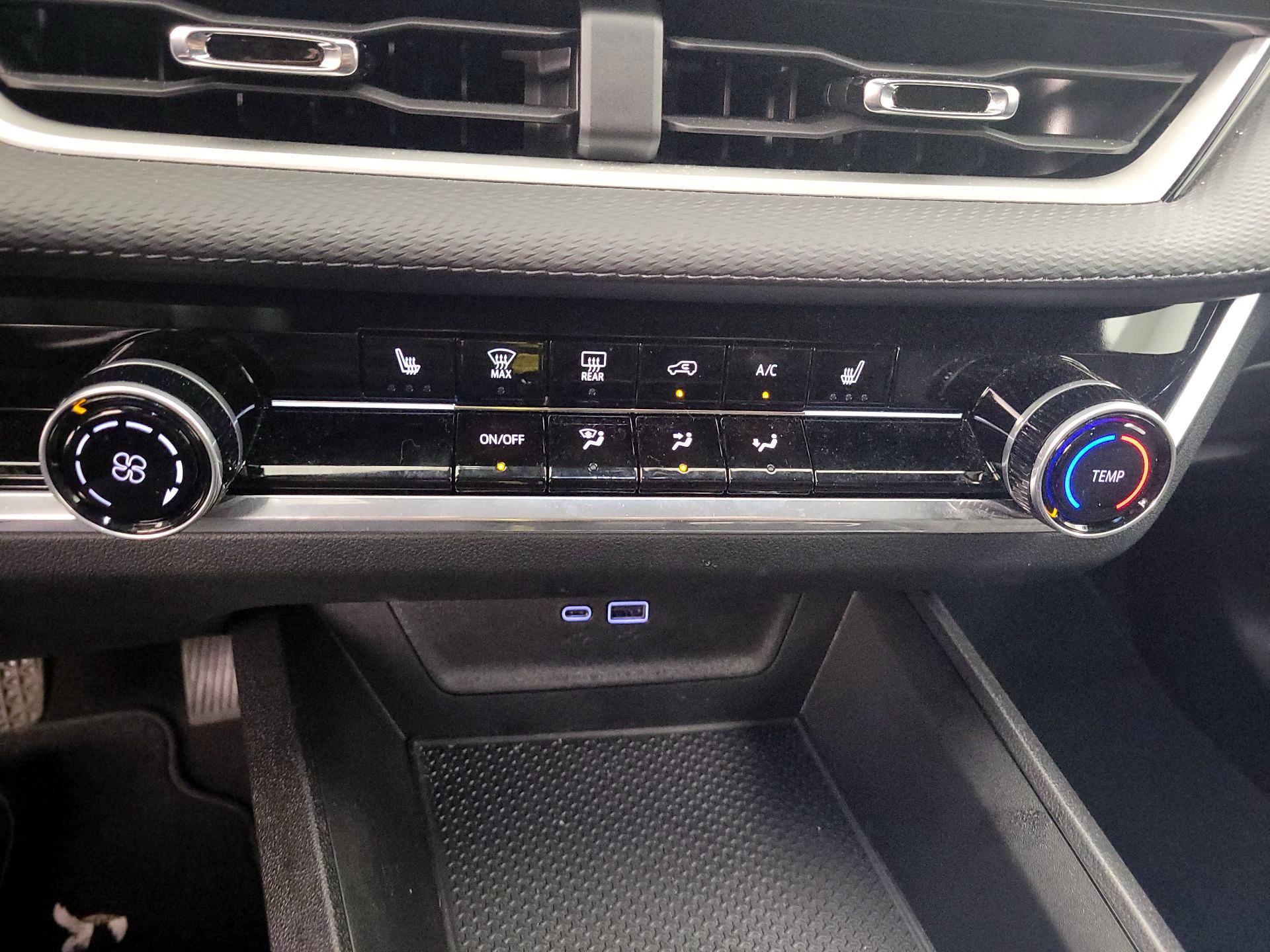 Thumbnail: 2025 Chevrolet Equinox - 16