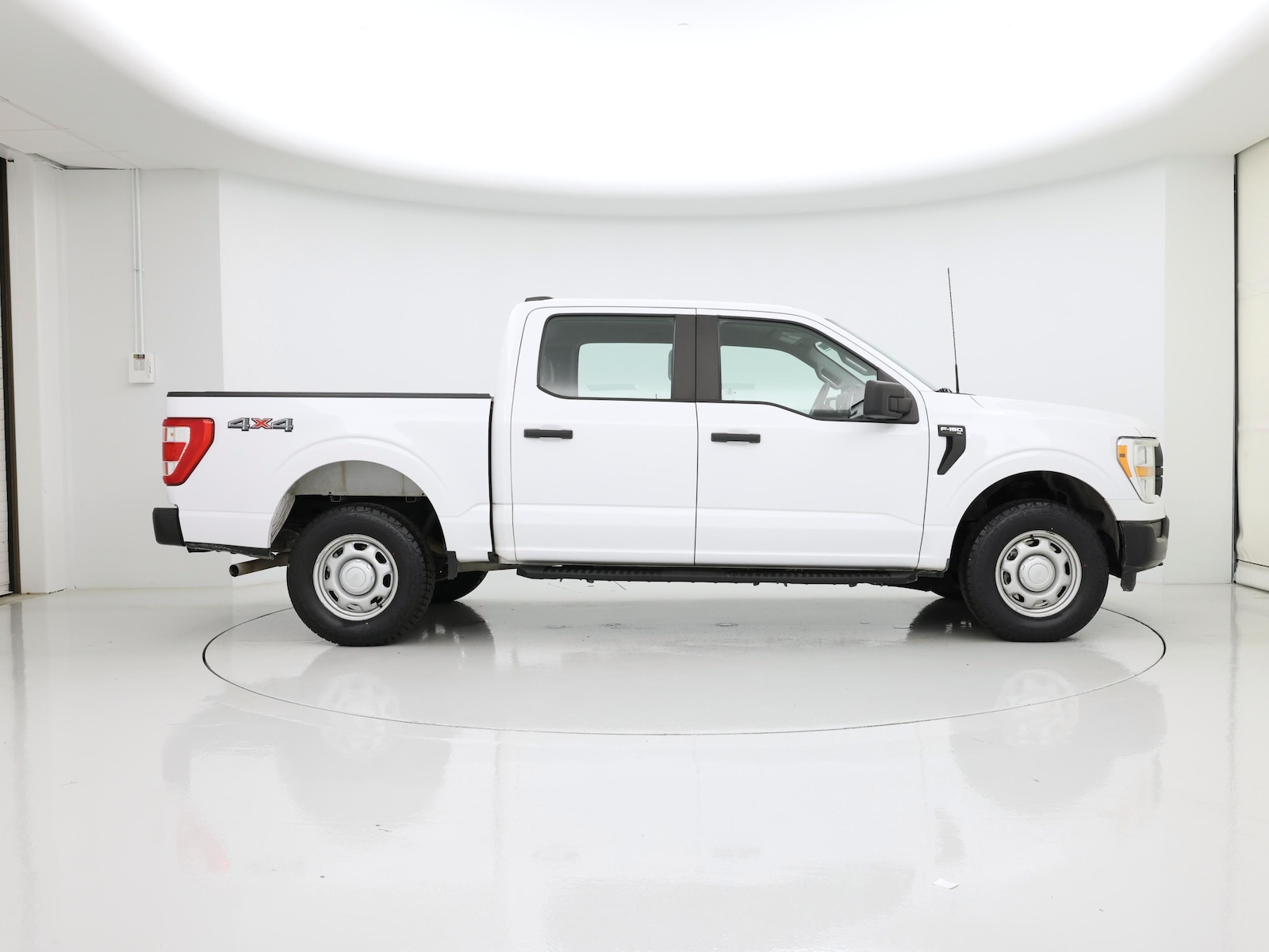 2021 Ford F-150 XL - Photo 8