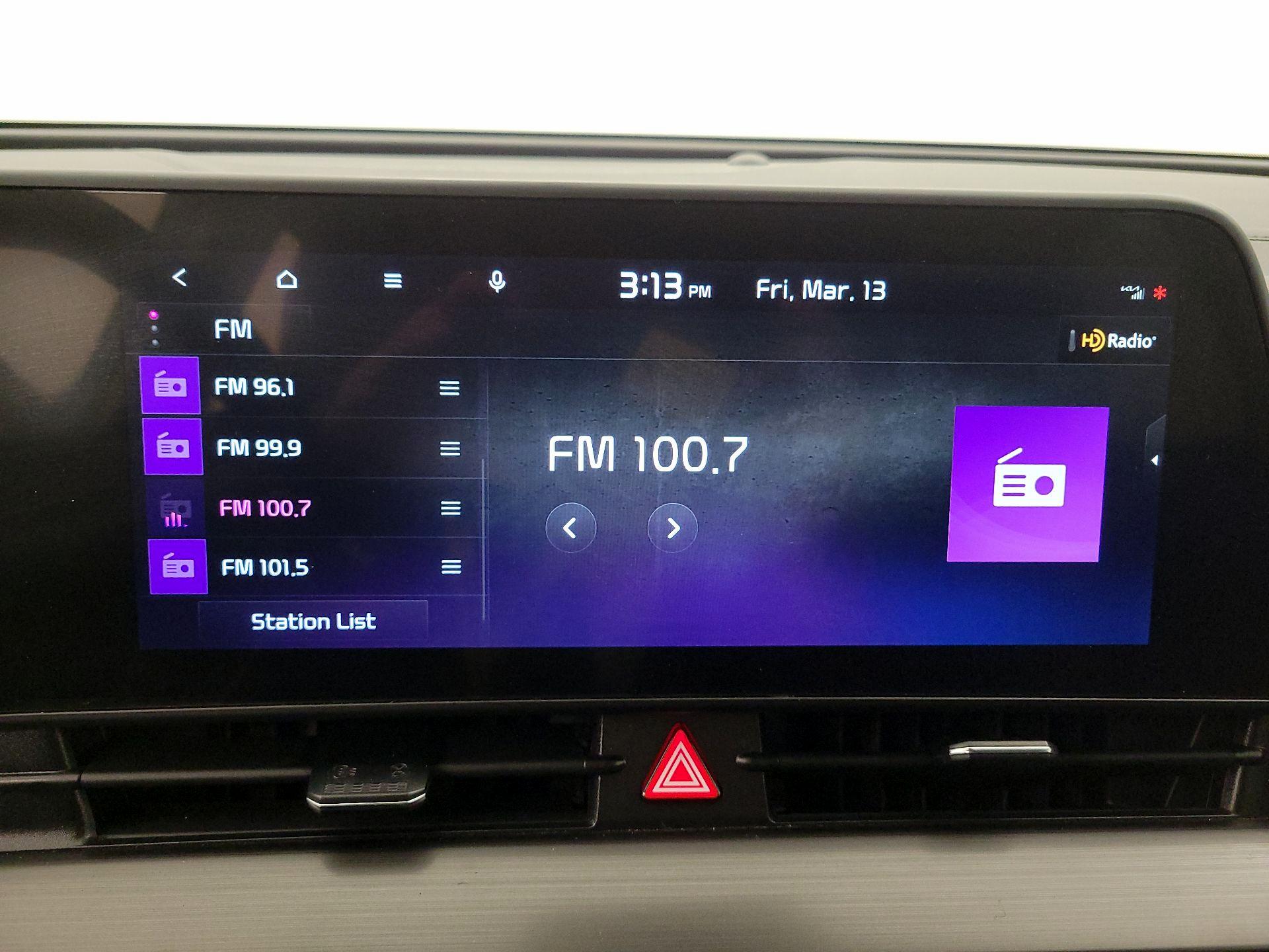 Thumbnail: 2023 Kia Sportage - 16