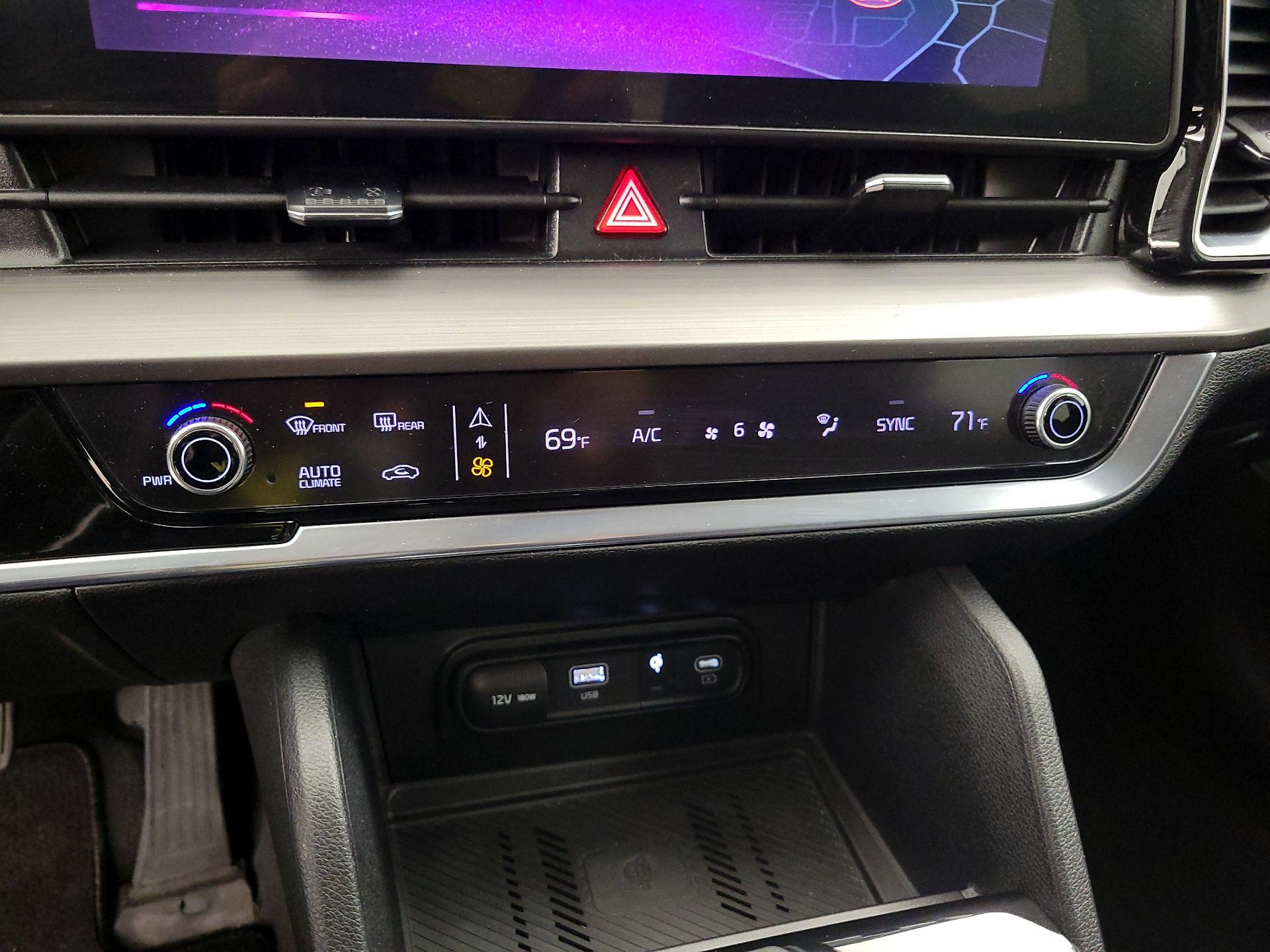 Thumbnail: 2023 Kia Sportage - 17